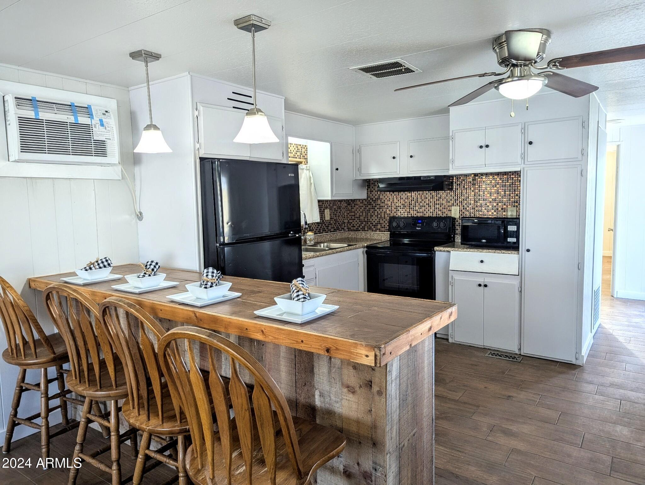 7300 N 51ST Avenue F93, Glendale, AZ 85301