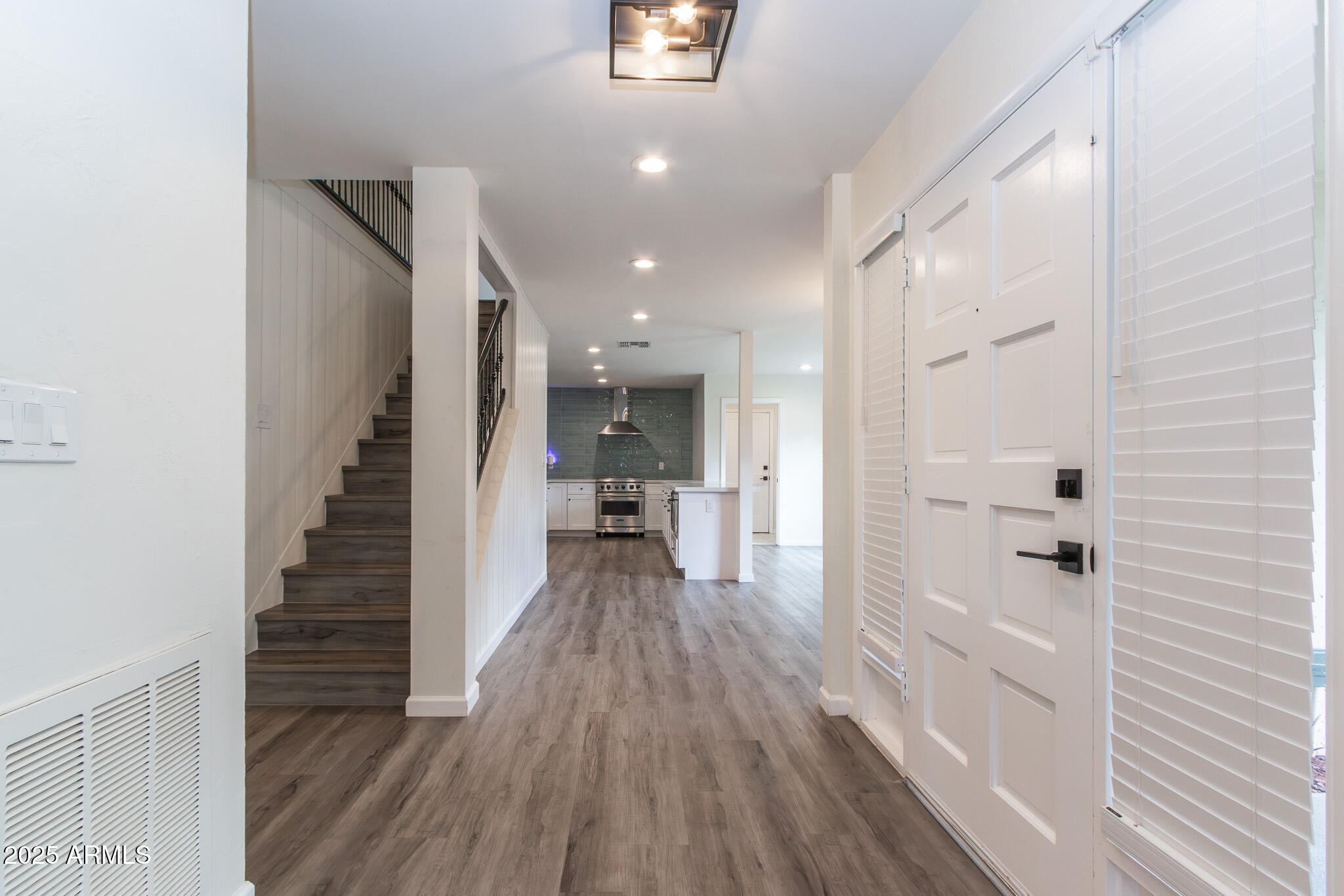 1327 W GLENDALE Avenue, Phoenix, AZ 85021