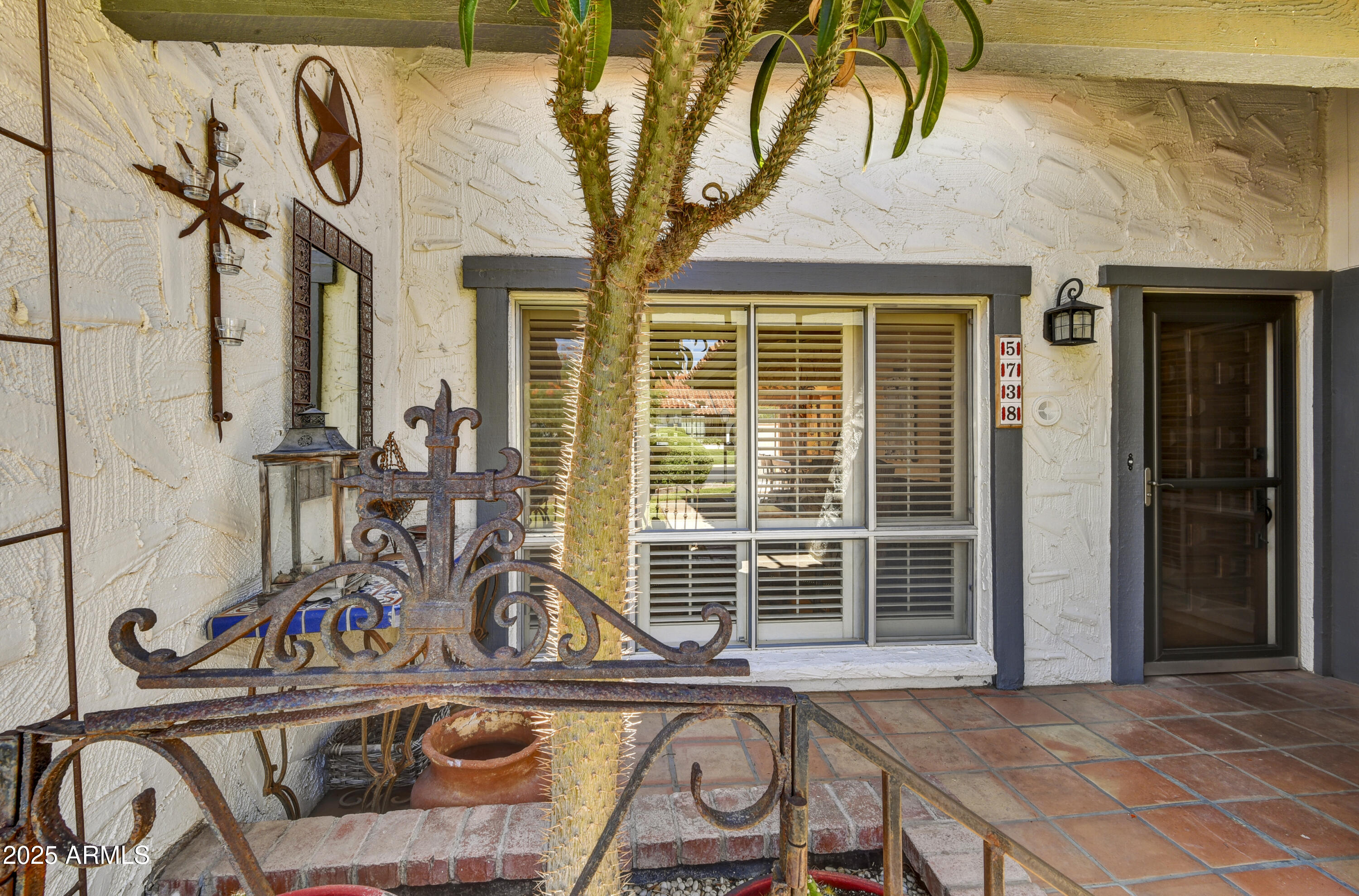 5738 N SCOTTSDALE Road, Scottsdale, AZ 85253