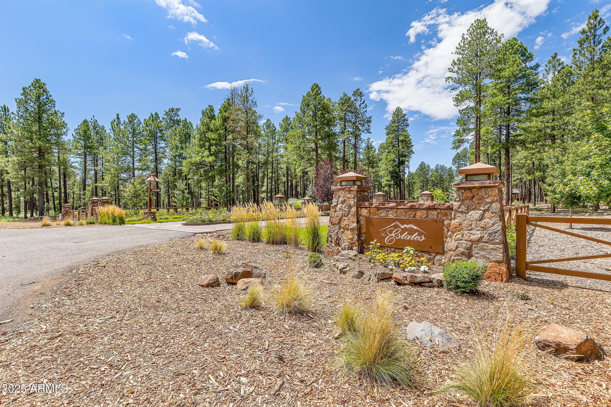 3456 LAURIE Lane 9, Flagstaff, AZ 86005
