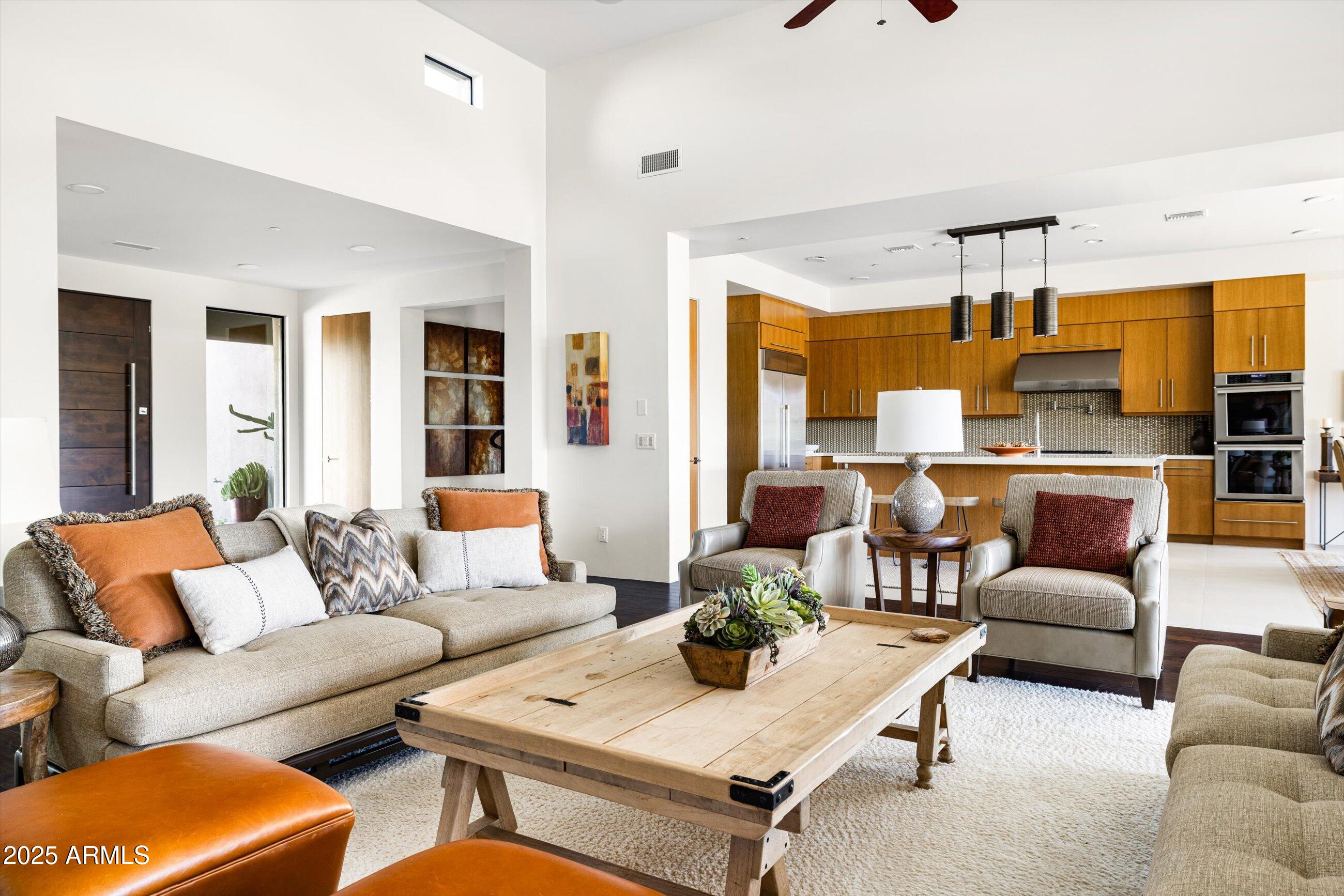 9894 E MIRAMONTE Drive, Scottsdale, AZ 85262