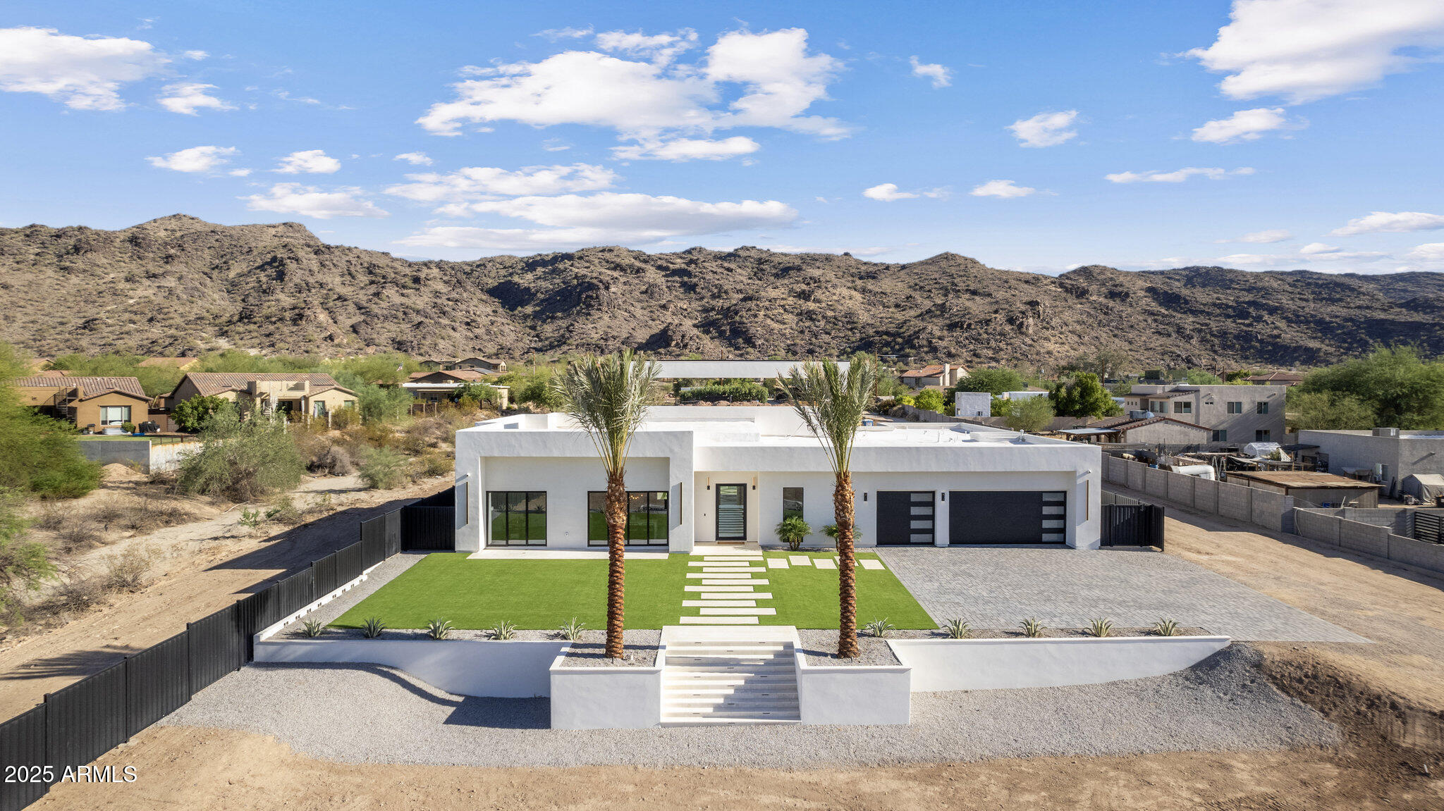 2309 E SOUTH MOUNTAIN Avenue, Phoenix, AZ 85042