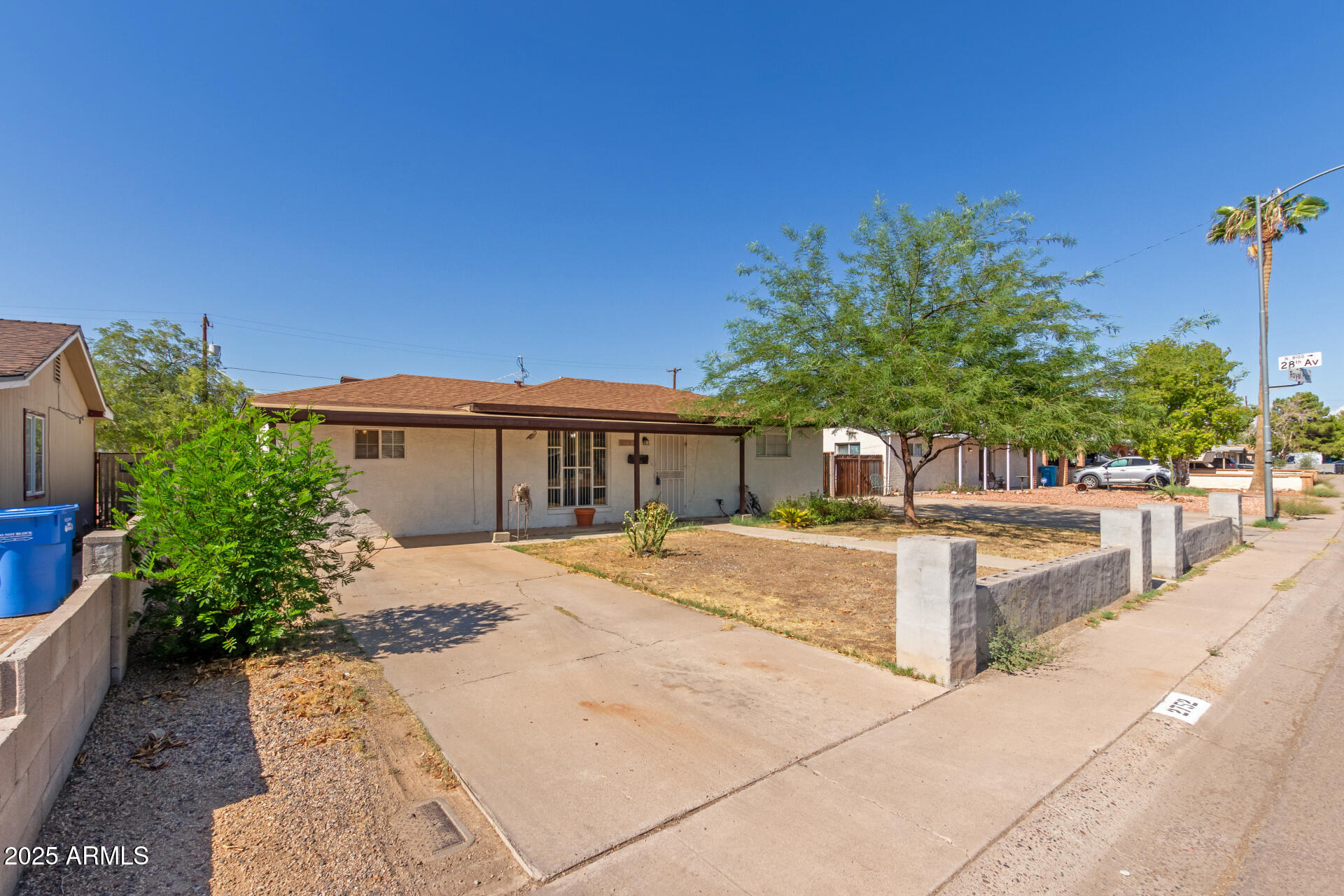 2752 W ROYAL PALM Road, Phoenix, AZ 85051