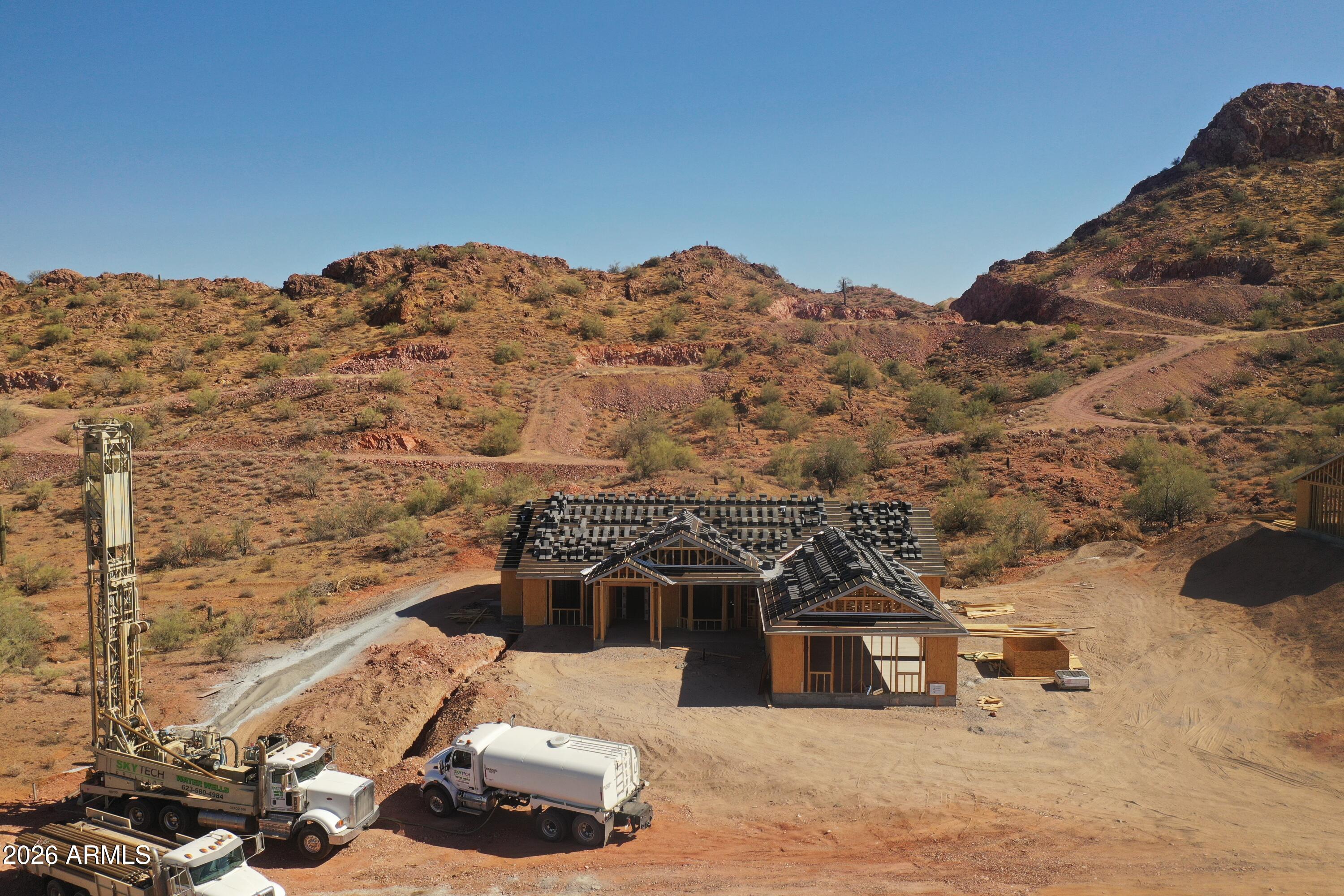 1635 W ARROWHEAD Lane, San Tan Valley, AZ 85144