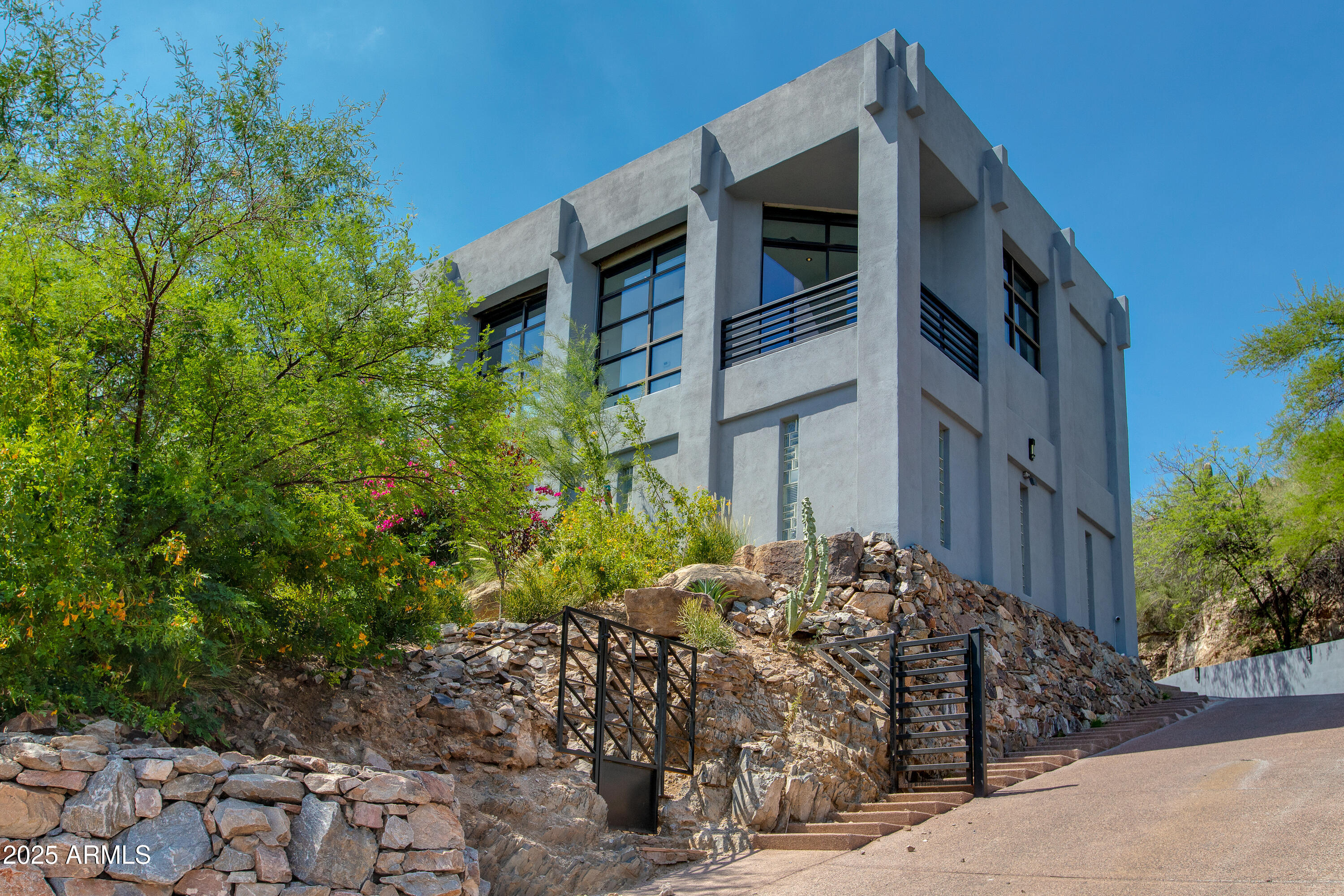 4228 E Highlands Drive, Paradise Valley, AZ 85253