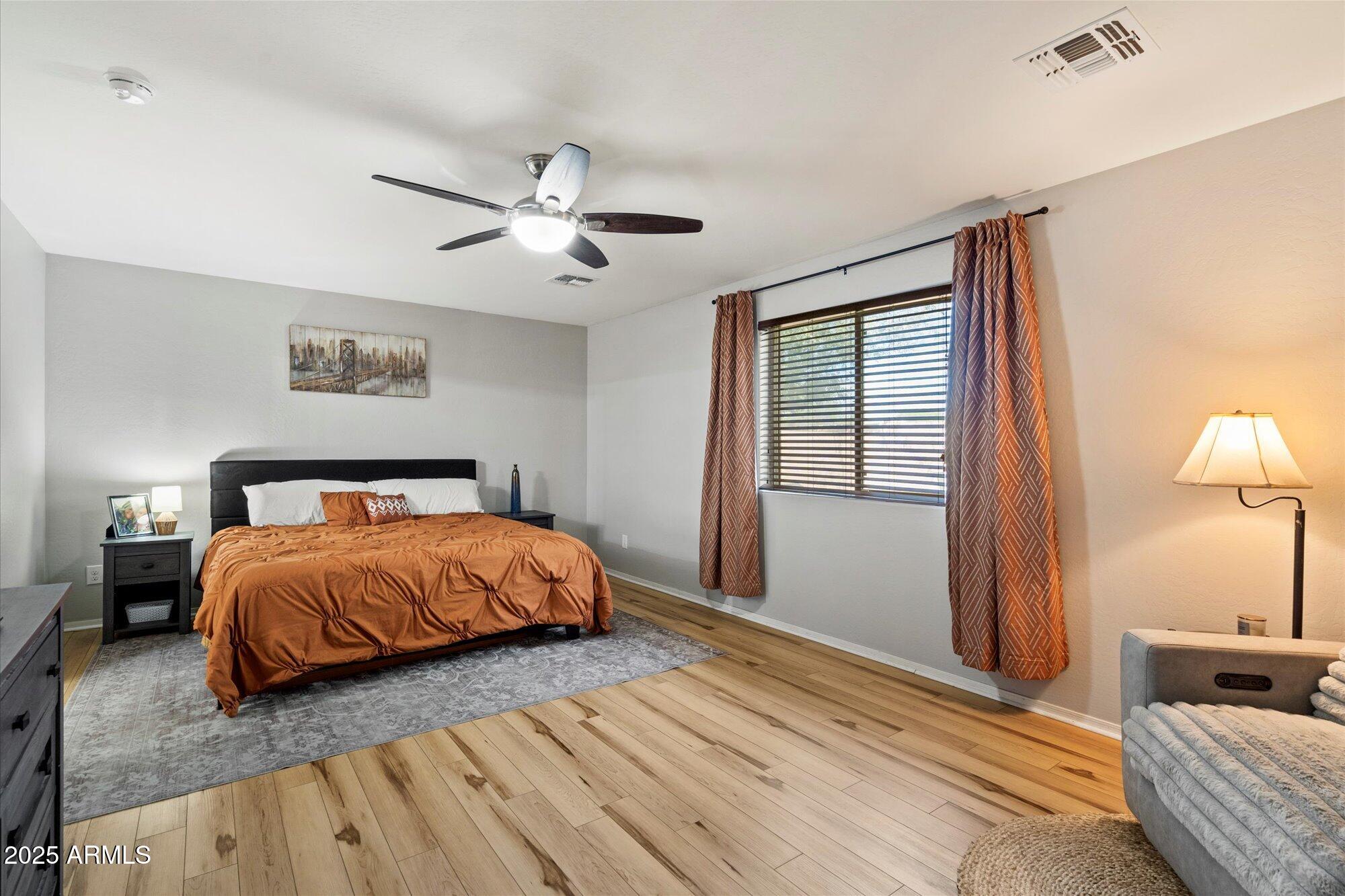8025 S 5TH Avenue, Phoenix, AZ 85041