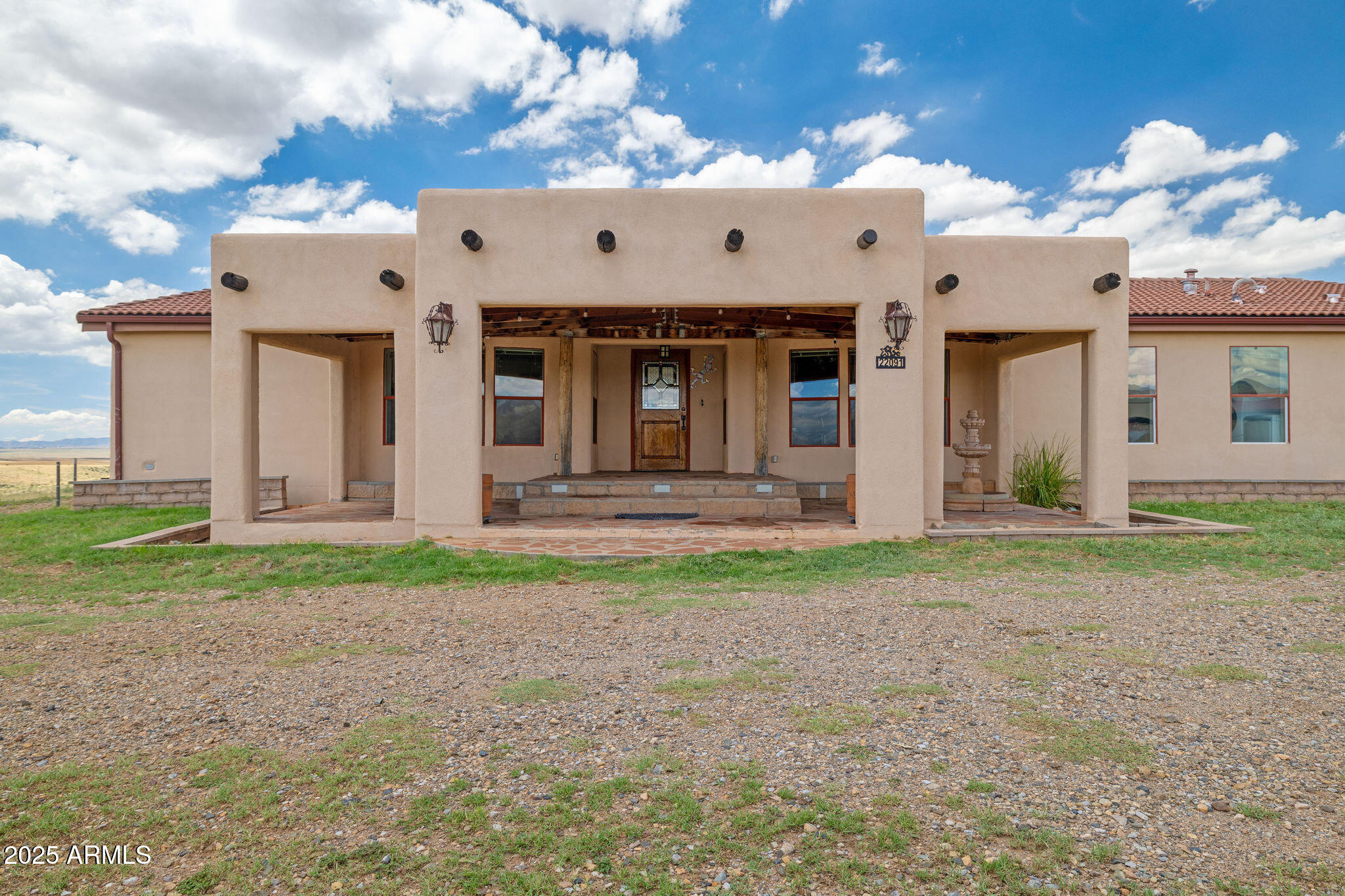 22091 E MOUNTAIN RAIN Trail, Elgin, AZ 85611