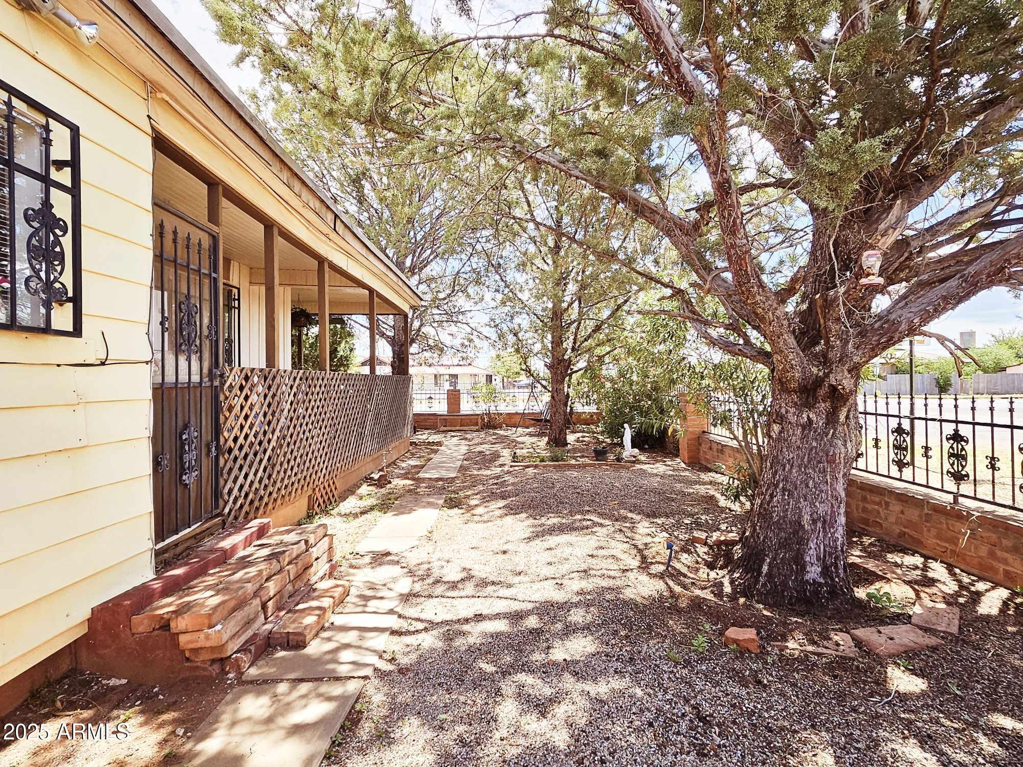 3728 S TOWNER Avenue, Naco, AZ 85620