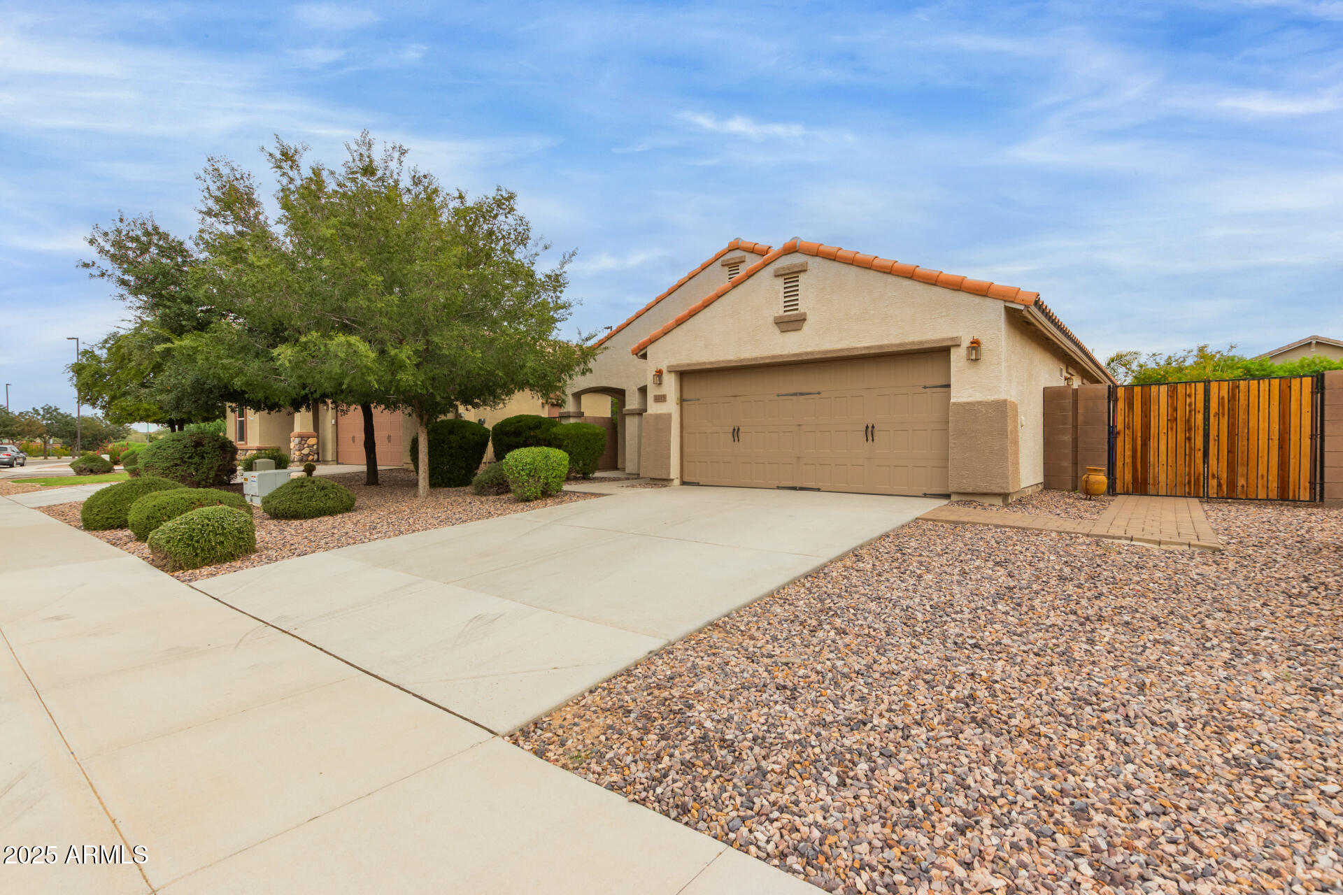 2215 E EVERGLADE Lane, Gilbert, AZ 85298