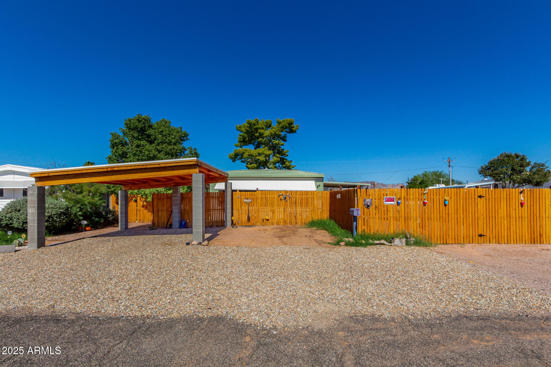 11252 E BOISE Street E, Apache Junction, AZ 85120