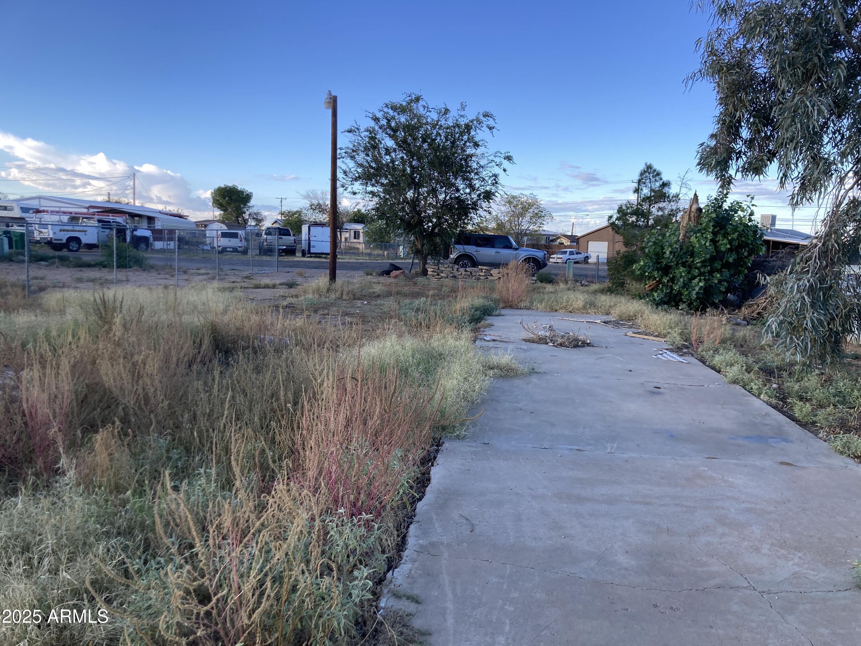 3525 E BLUEBIRD Lane 23, Kingman, AZ 86409