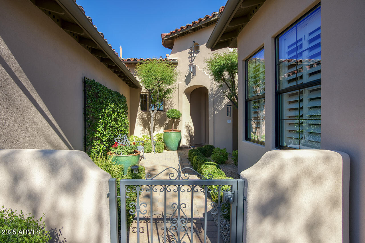 9190 E Hoverland Road, Scottsdale, AZ 85255