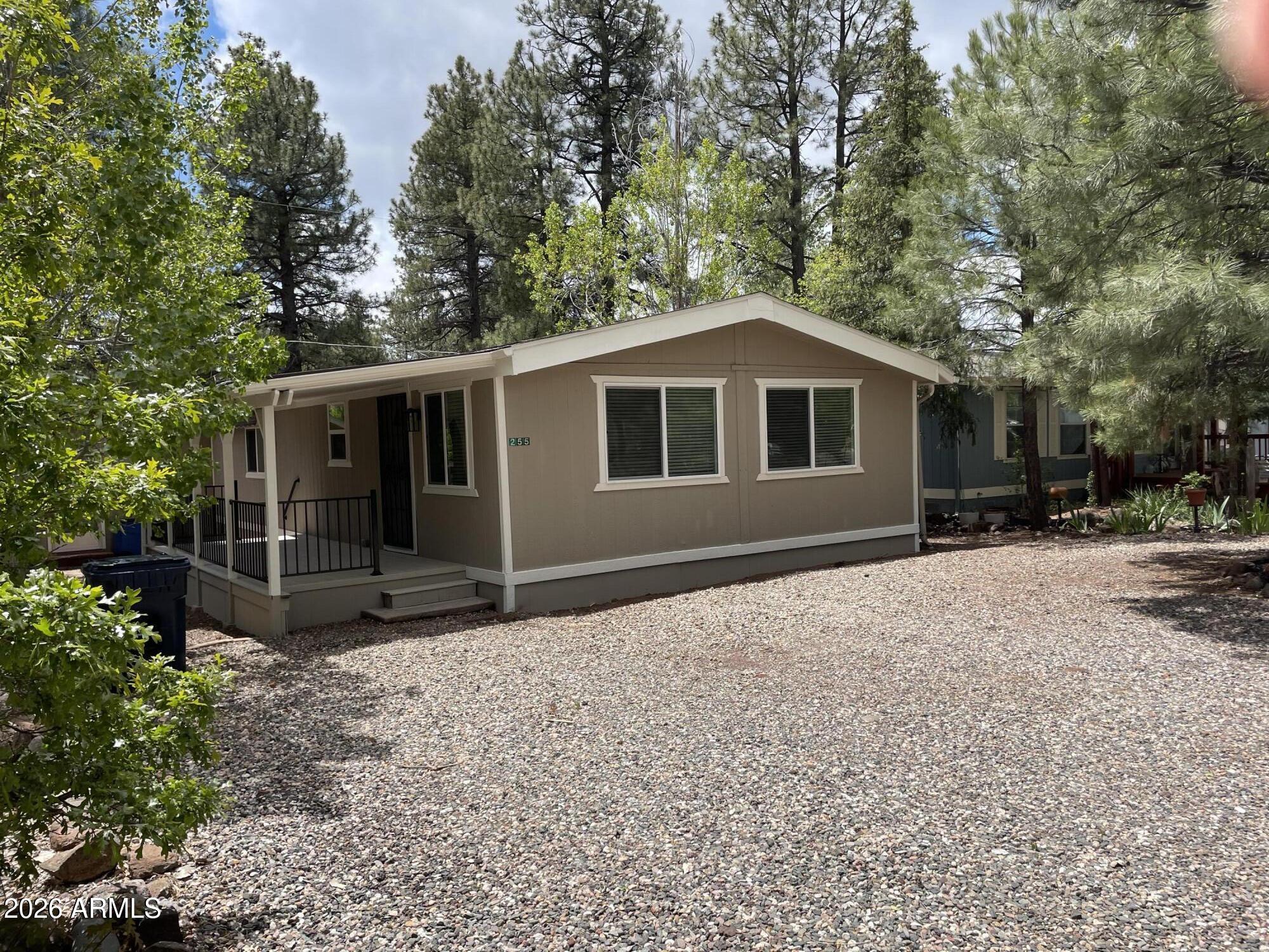 255 E OAK Drive, Munds Park, AZ 86017