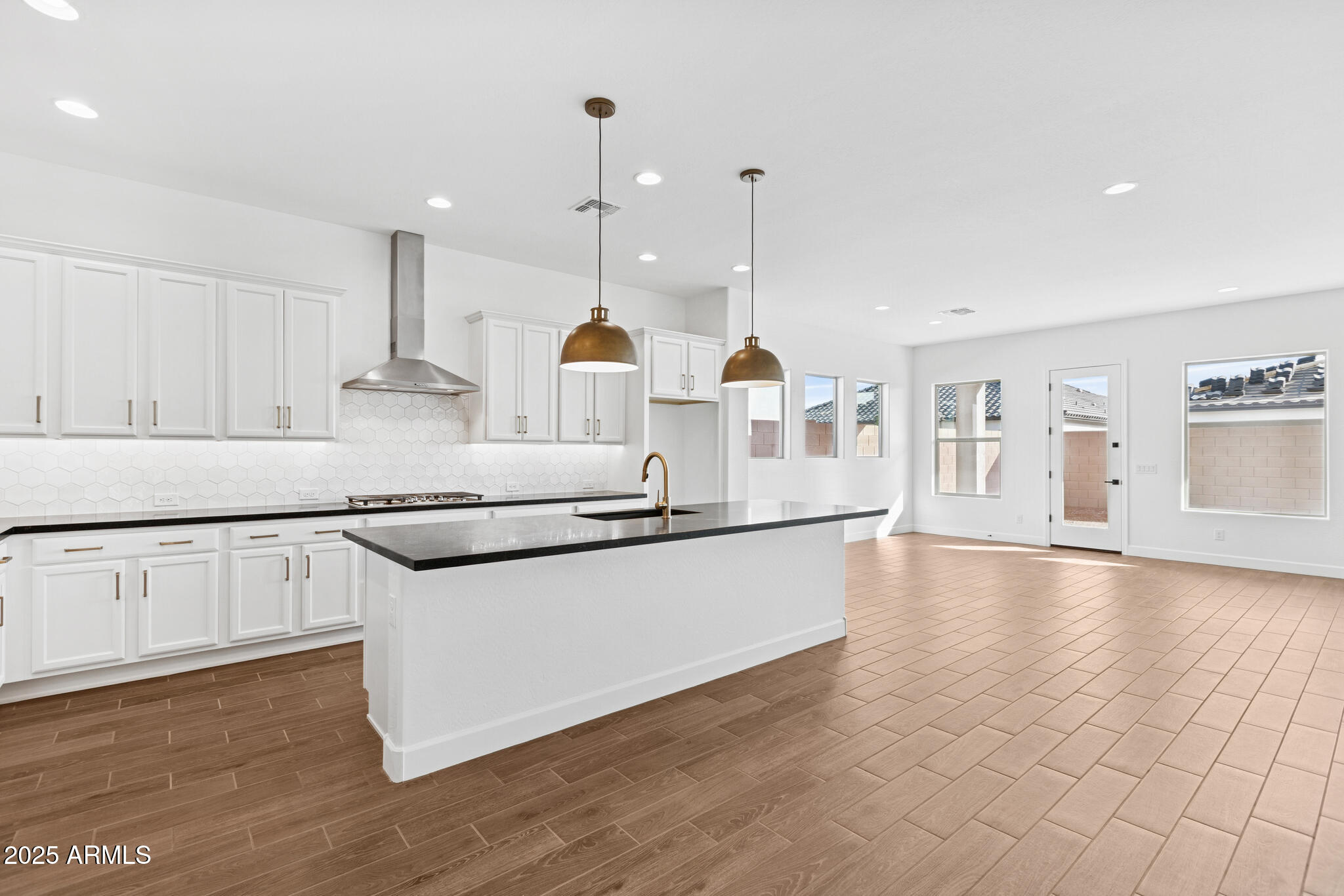 2357 E AMFISSA Drive, San Tan Valley, AZ 85140