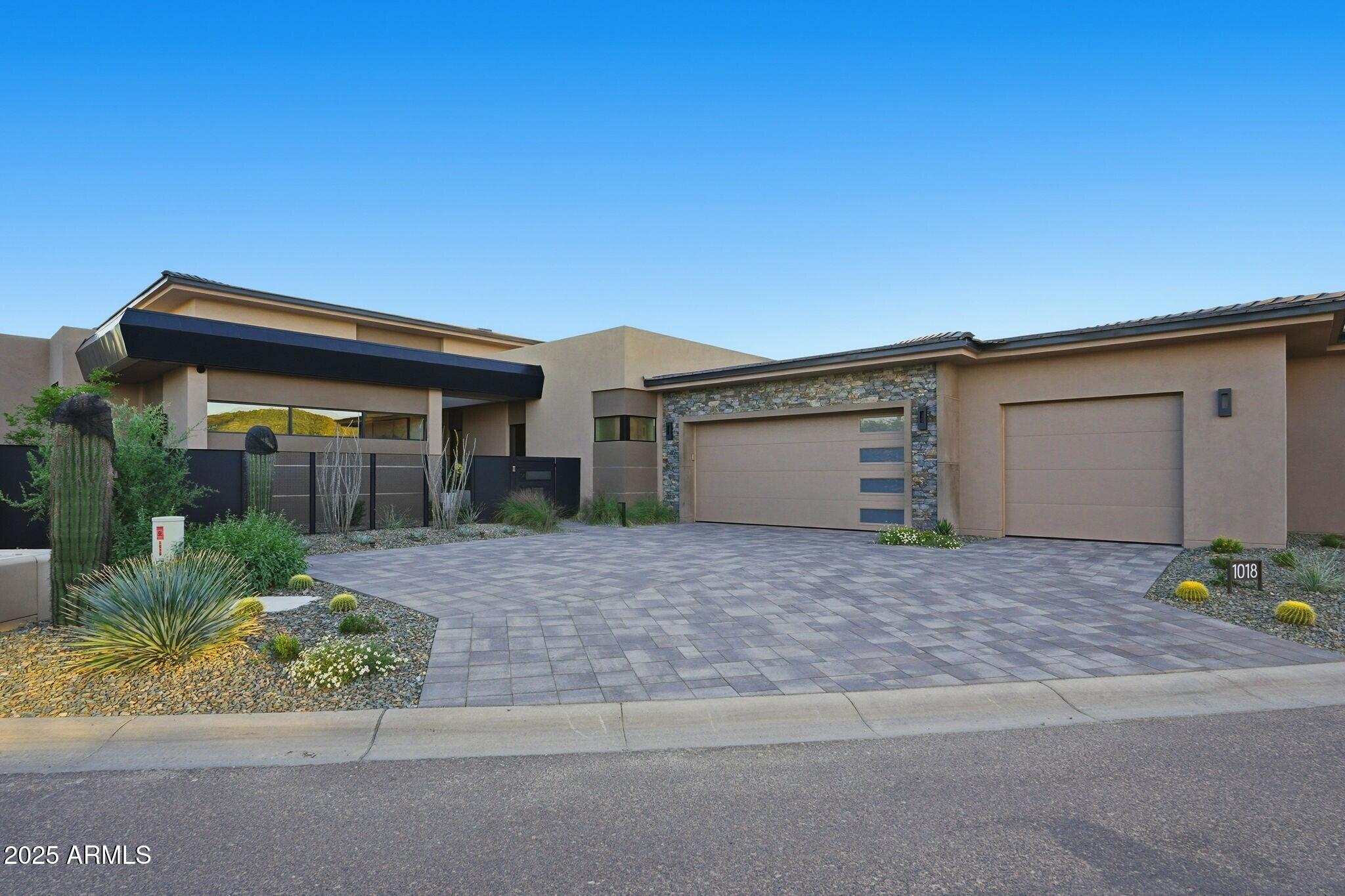 37200 N CAVE CREEK Road 1018, Scottsdale, AZ 85262