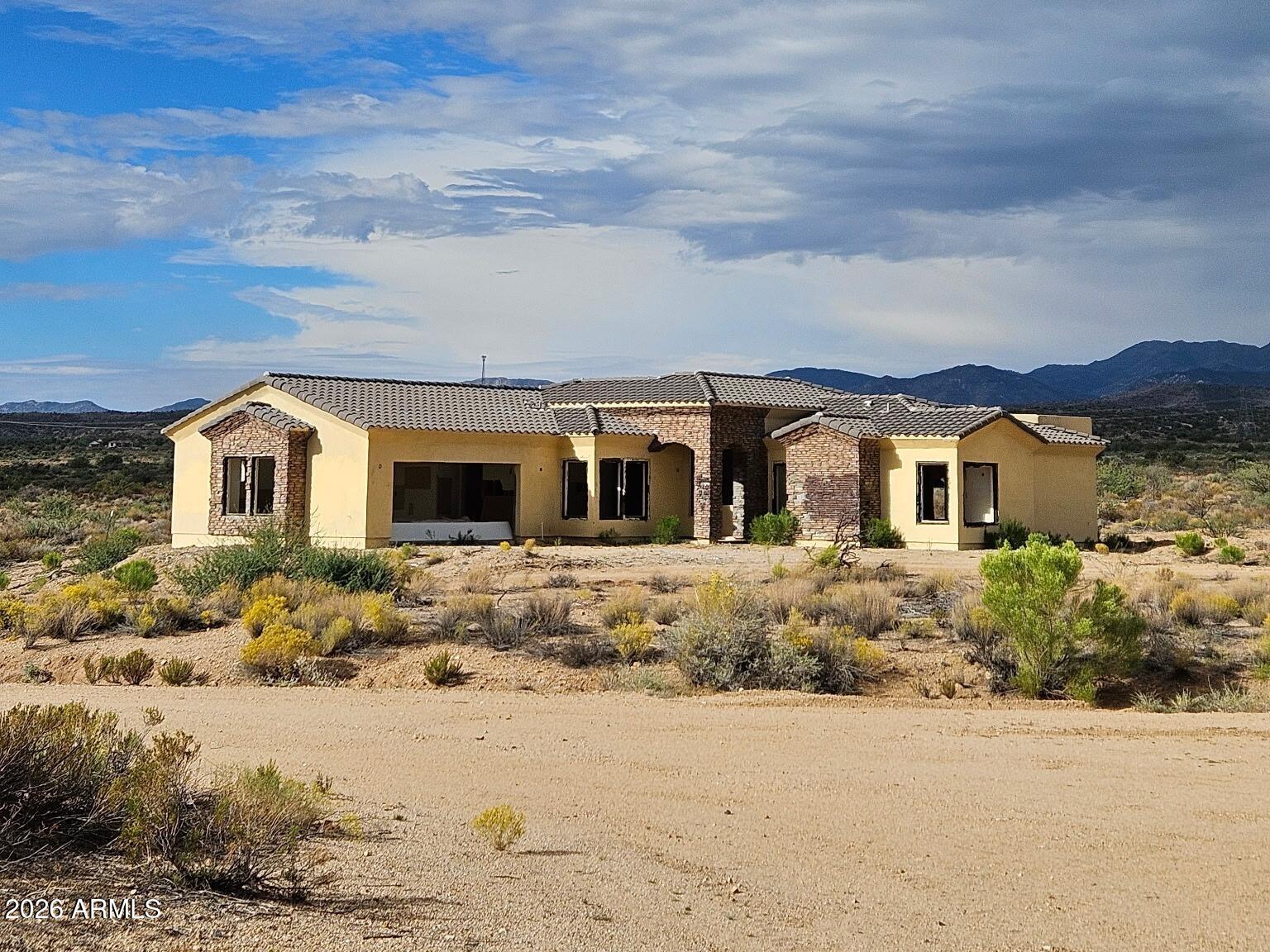12336 E OLD MULE Drive, Kingman, AZ 86401