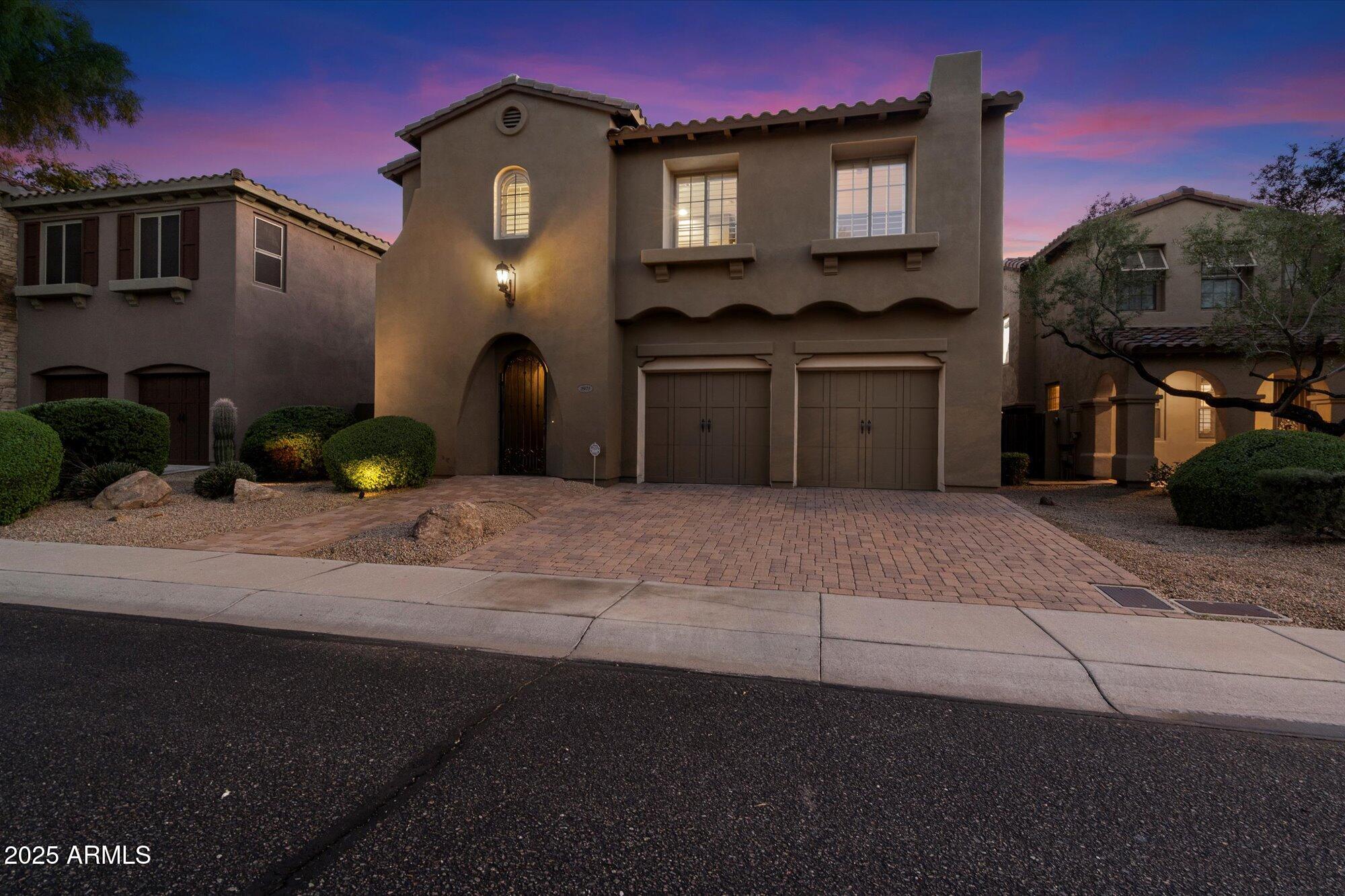 3973 E Hummingbird Lane, Phoenix, AZ 85050