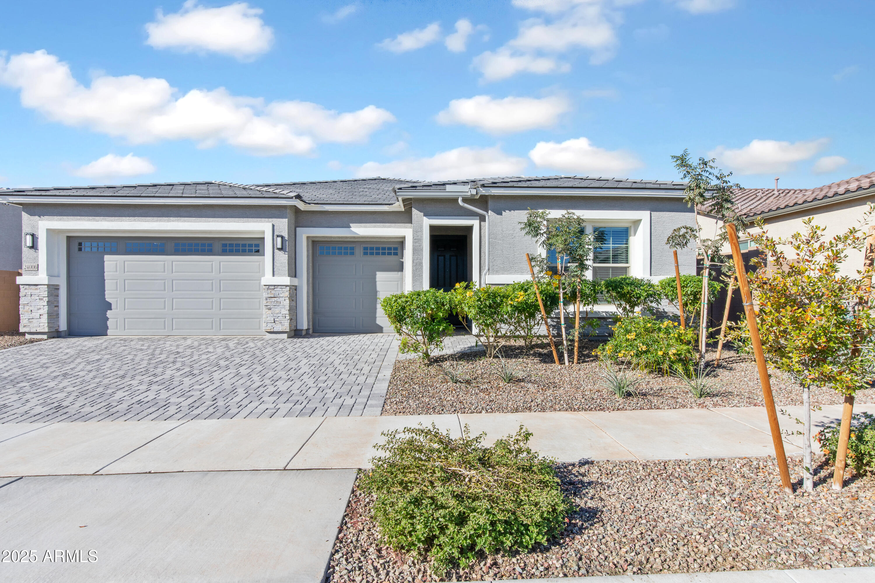 24006 N 171ST Drive, Surprise, AZ 85387