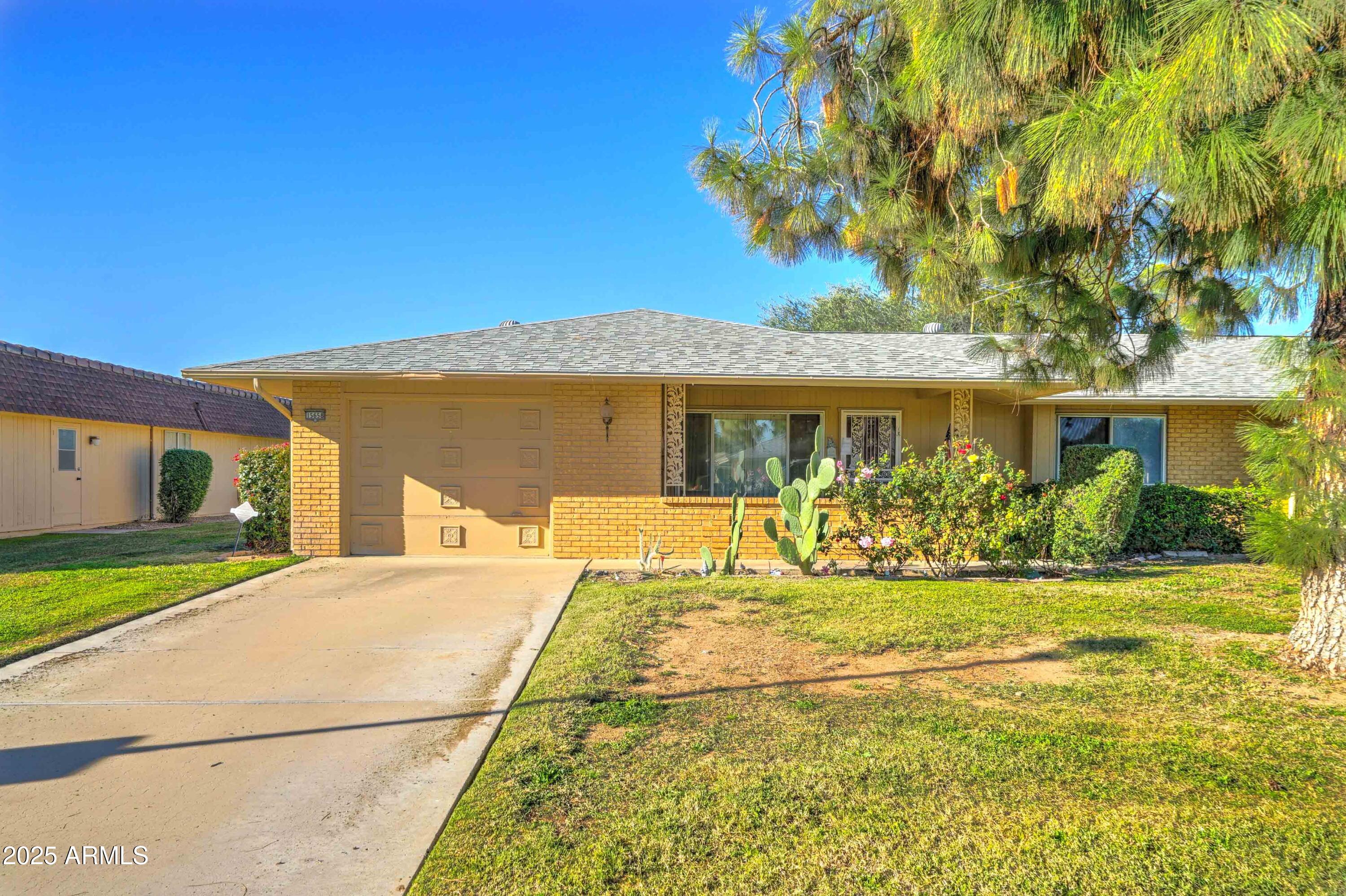 15658 N LAKEFOREST Drive, Sun City, AZ 85351