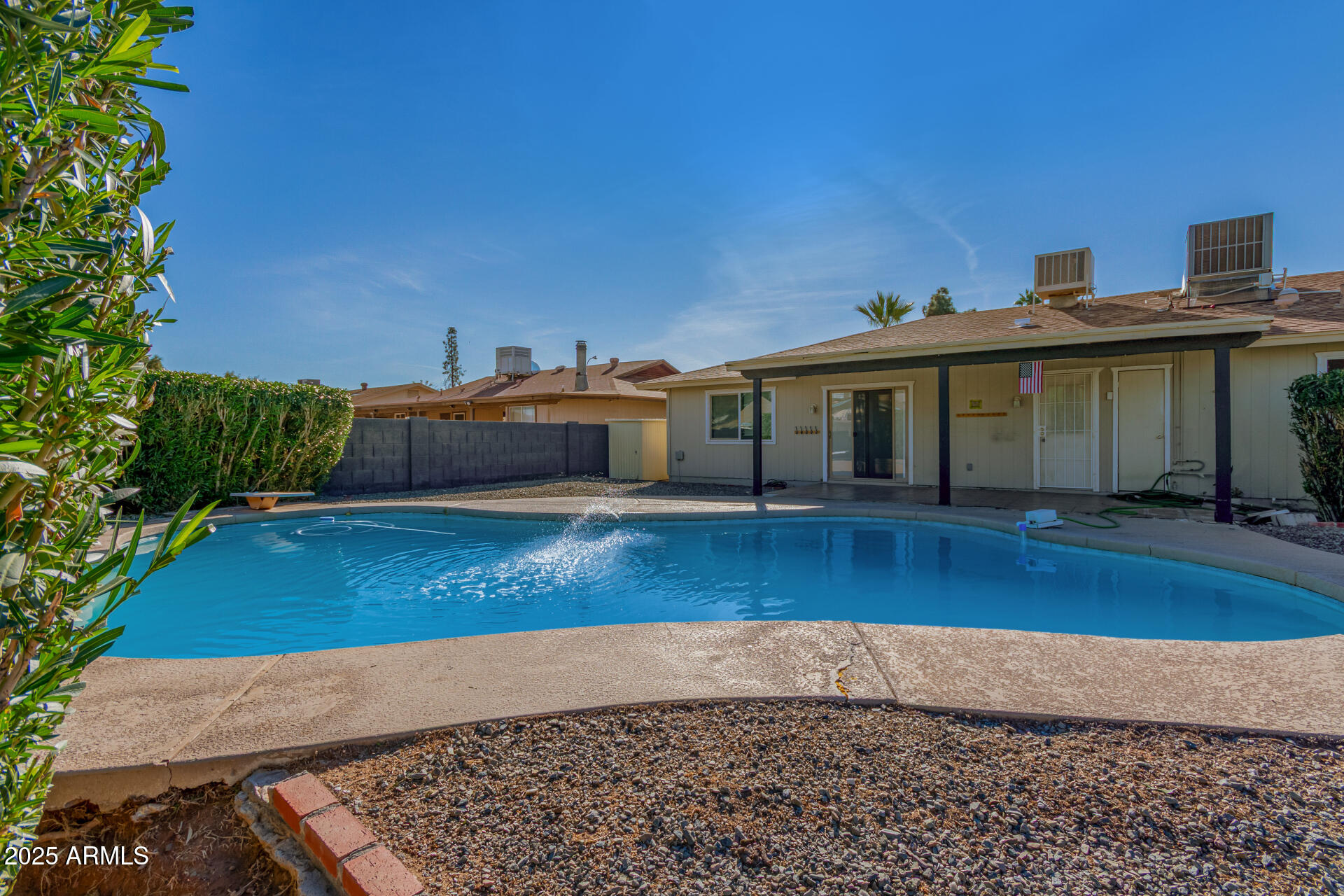 682 W GAIL Drive, Chandler, AZ 85225