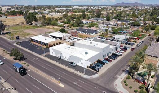 1890 E Indian School Road, Phoenix, AZ 85016