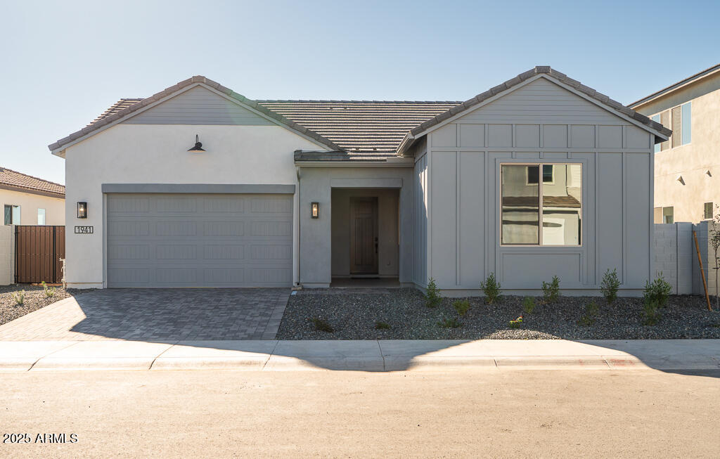 1941 E Empeltre Road, San Tan Valley, AZ 85140