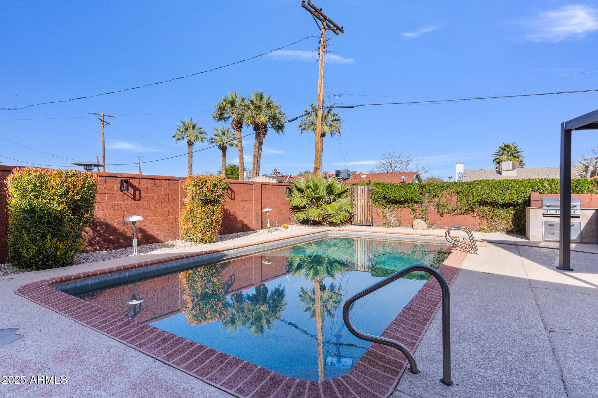 8450 E MONTECITO Avenue, Scottsdale, AZ 85251