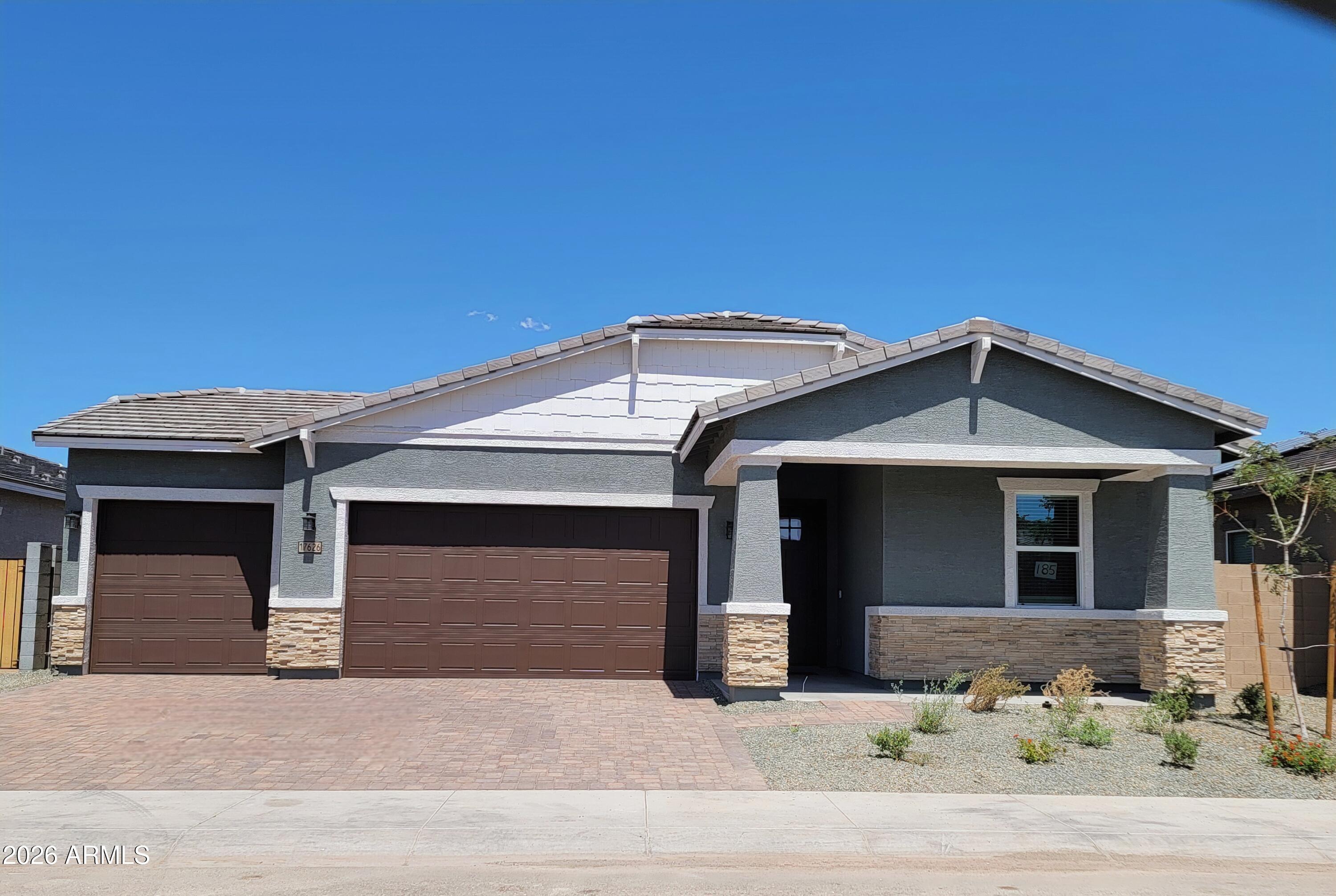 17626 W COLLEGE Drive, Goodyear, AZ 85395