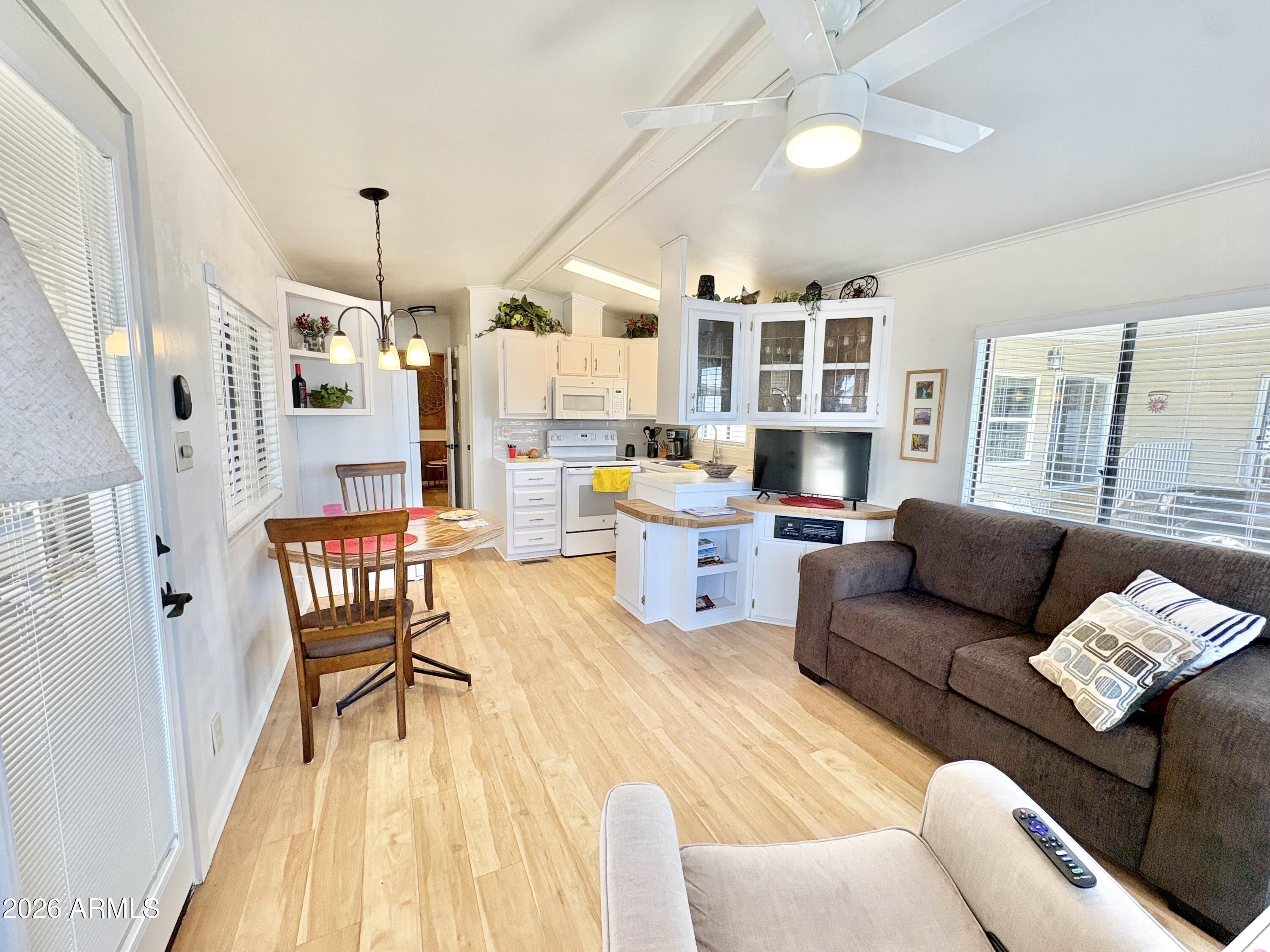 111 S GREENFIELD Road 589, Mesa, AZ 85206