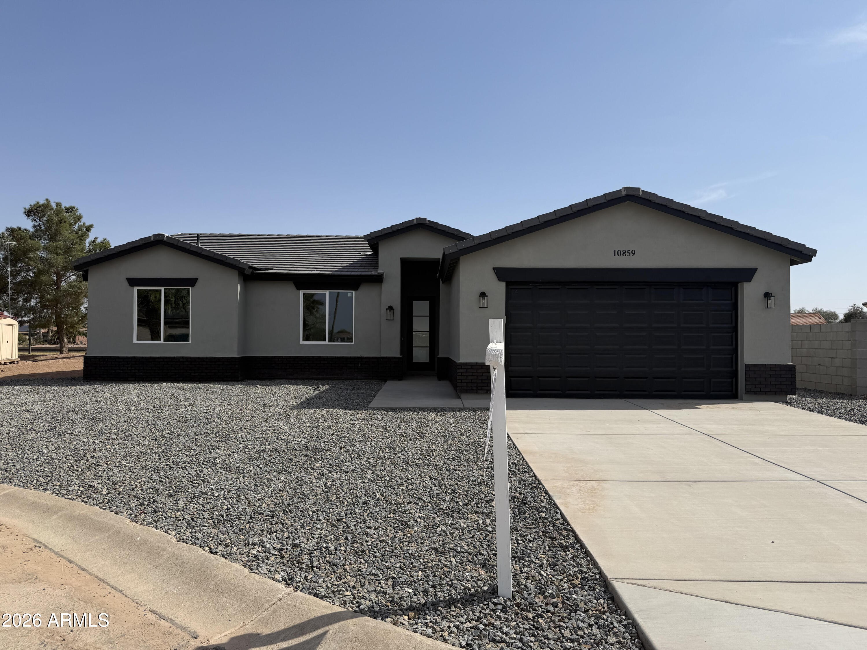 10859 W Reef Circle, Arizona City, AZ 85123