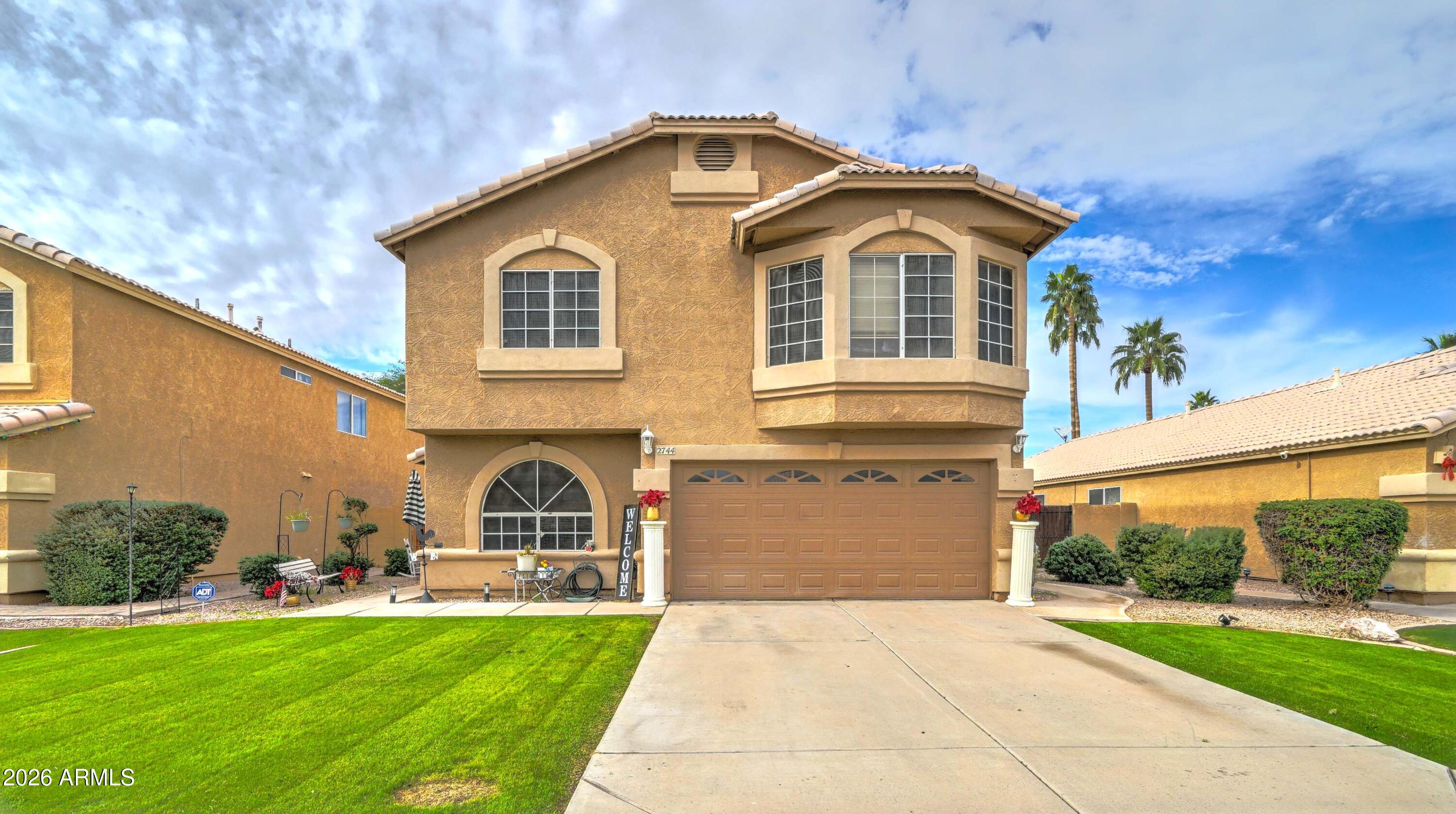 2744 S RAVEN, Mesa, AZ 85209