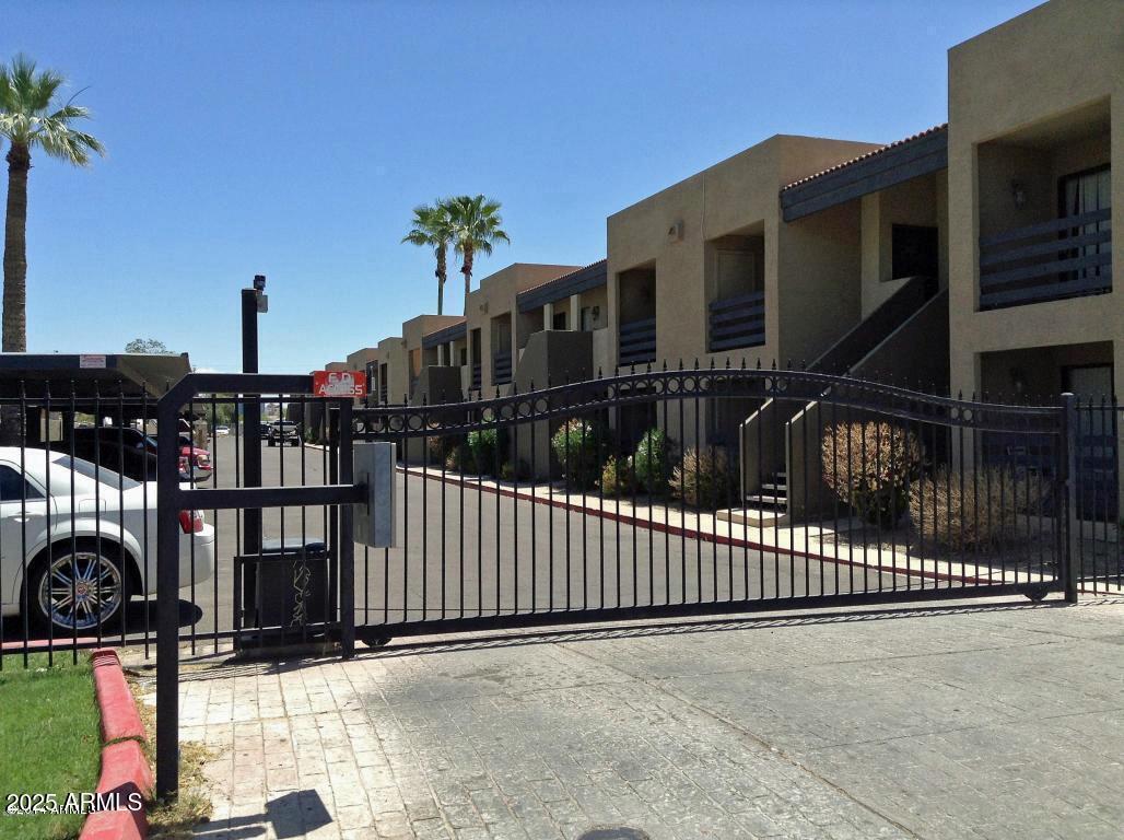 1241 N 48TH Street 114, Phoenix, AZ 85008