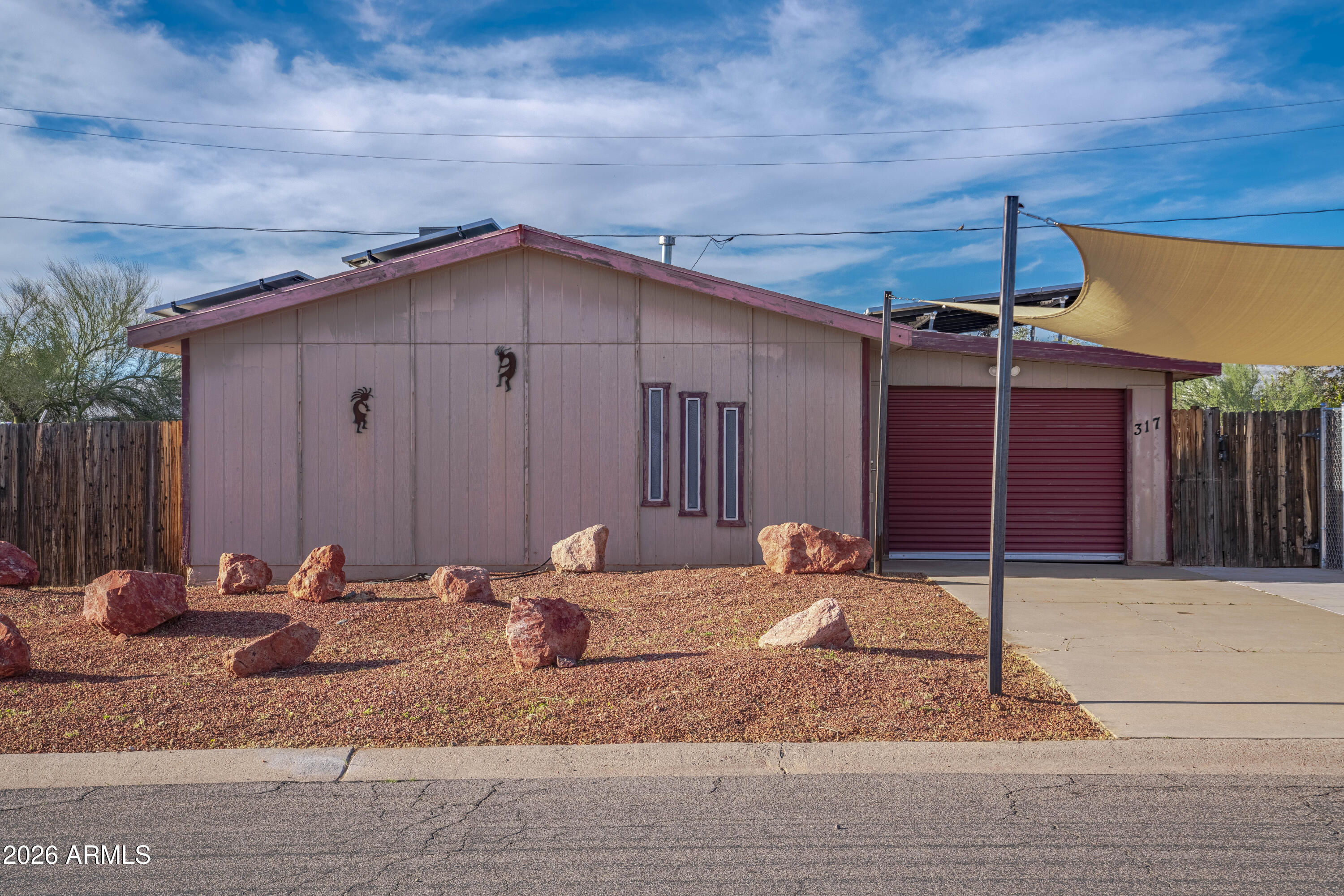317 PERETZ Circle, Morristown, AZ 85342