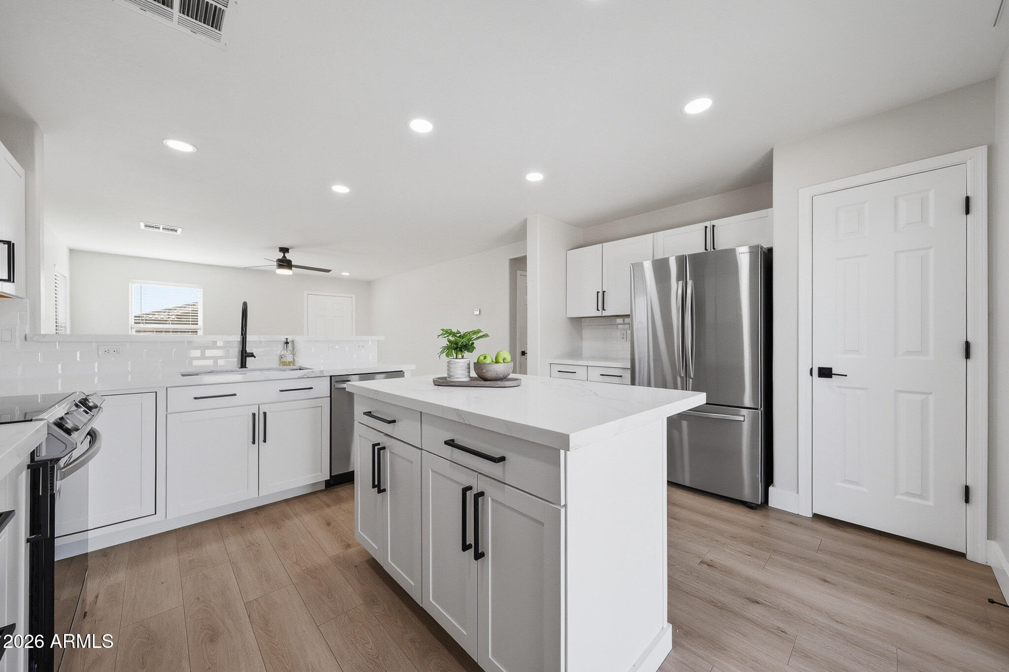 25702 W BURGESS Lane, Buckeye, AZ 85326