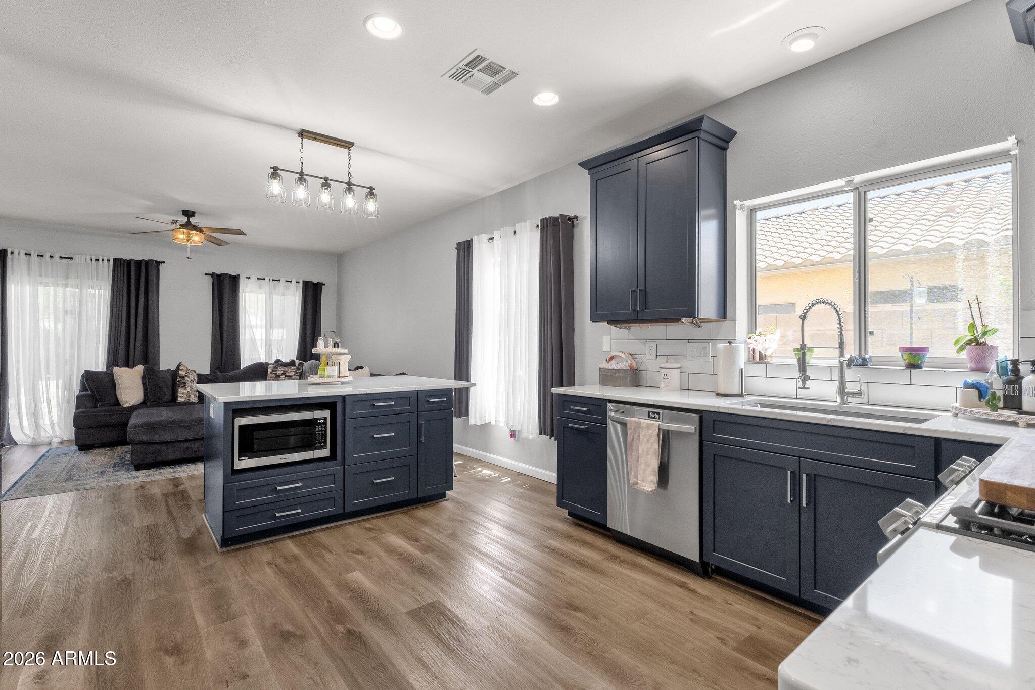 25409 N 40TH Lane, Phoenix, AZ 85083