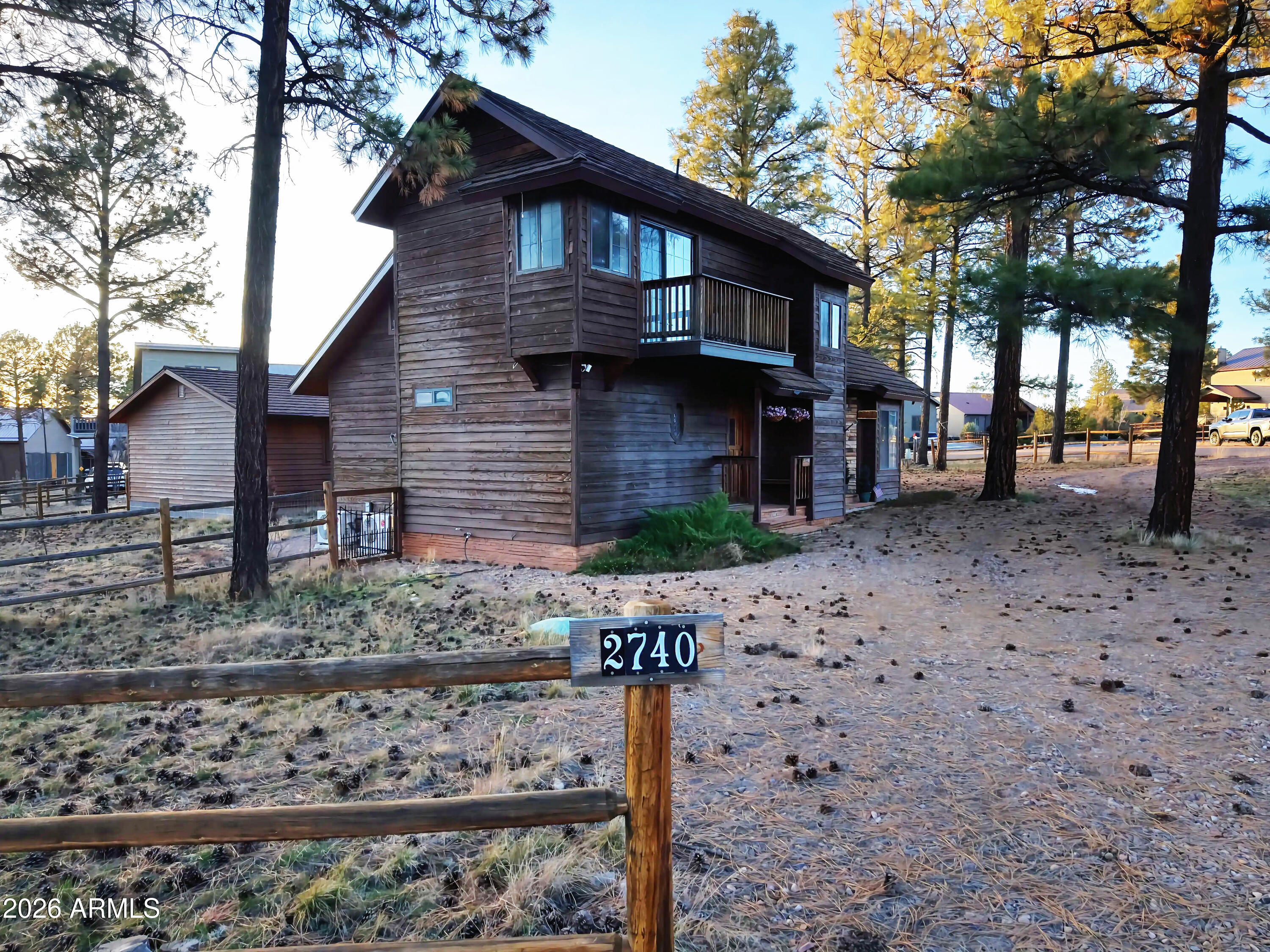 2740 Air Park Drive, Overgaard, AZ 85933