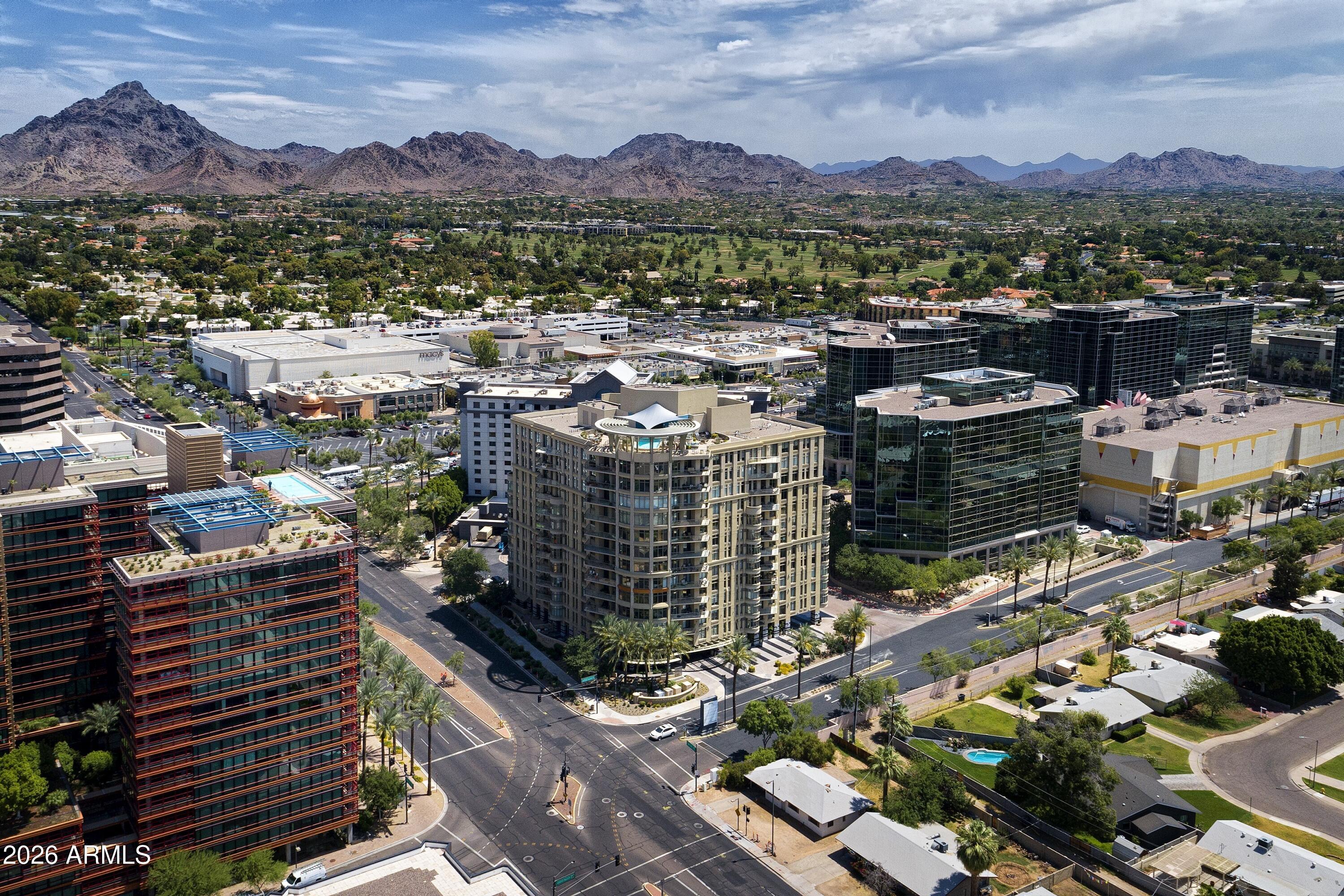2402 E ESPLANADE Lane 704, Phoenix, AZ 85016