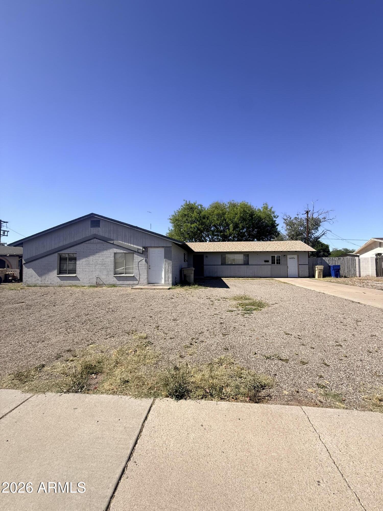 6124 W OREGON Avenue, Glendale, AZ 85301