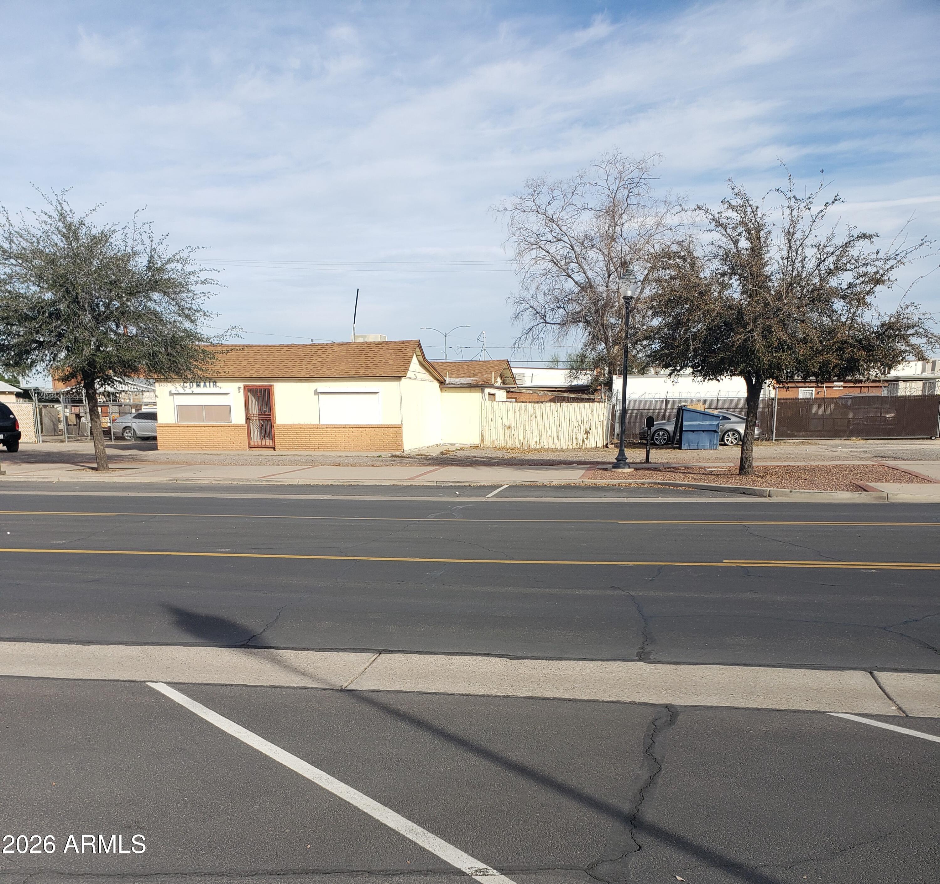 8450 W WASHINGTON Street, Peoria, AZ 85345