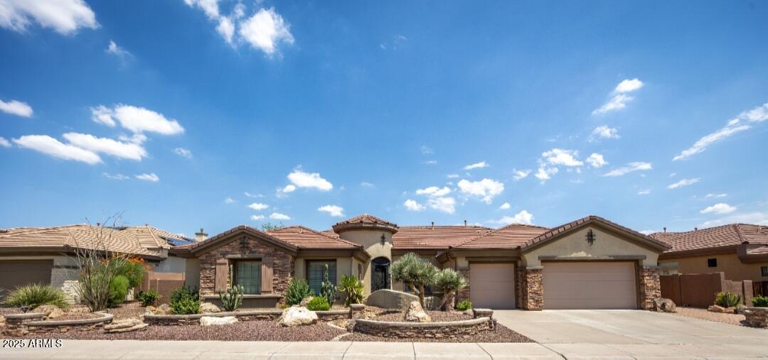 41607 N CLUB POINTE Drive, Phoenix, AZ 85086