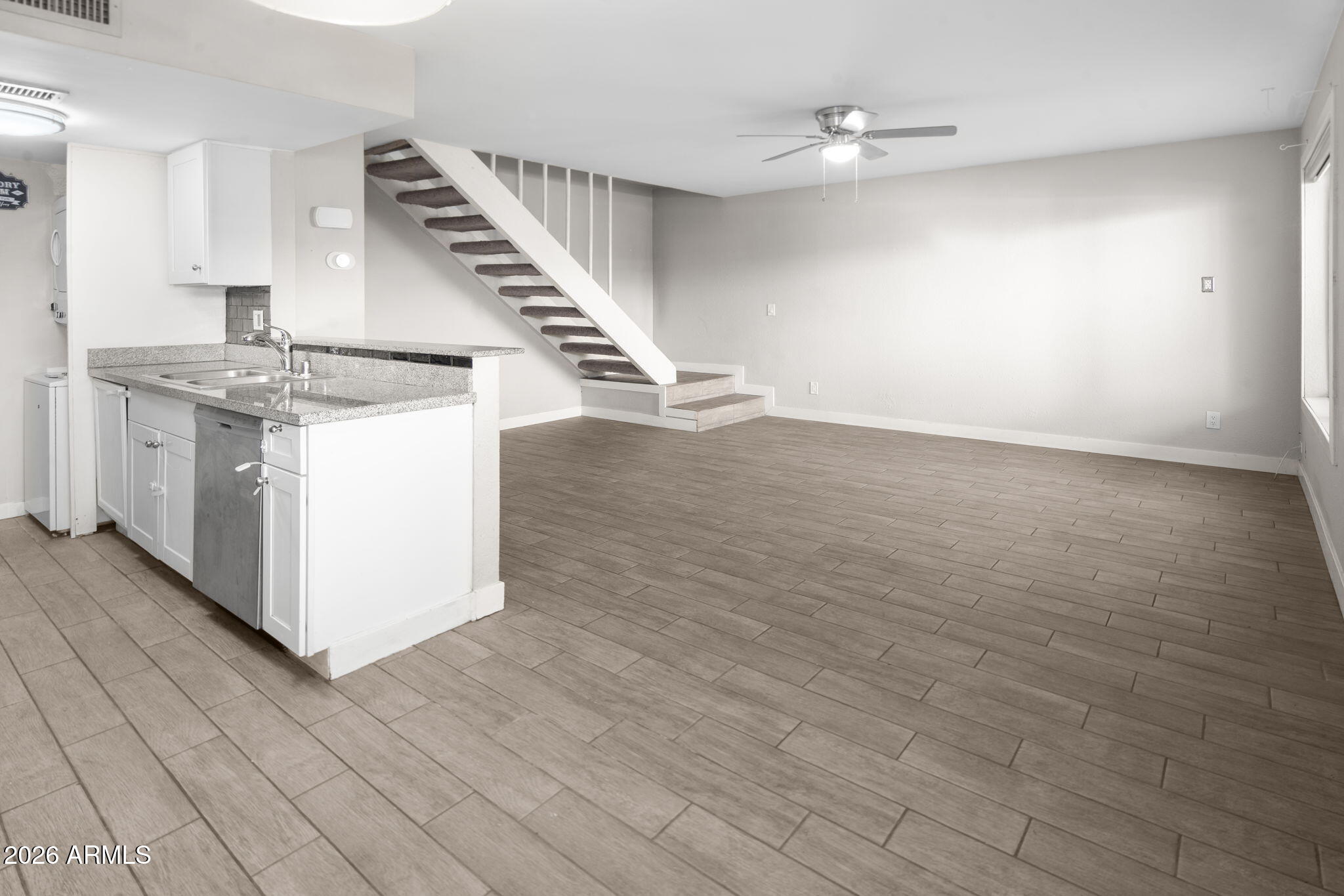 2132 W GLENROSA Avenue C85, Phoenix, AZ 85015