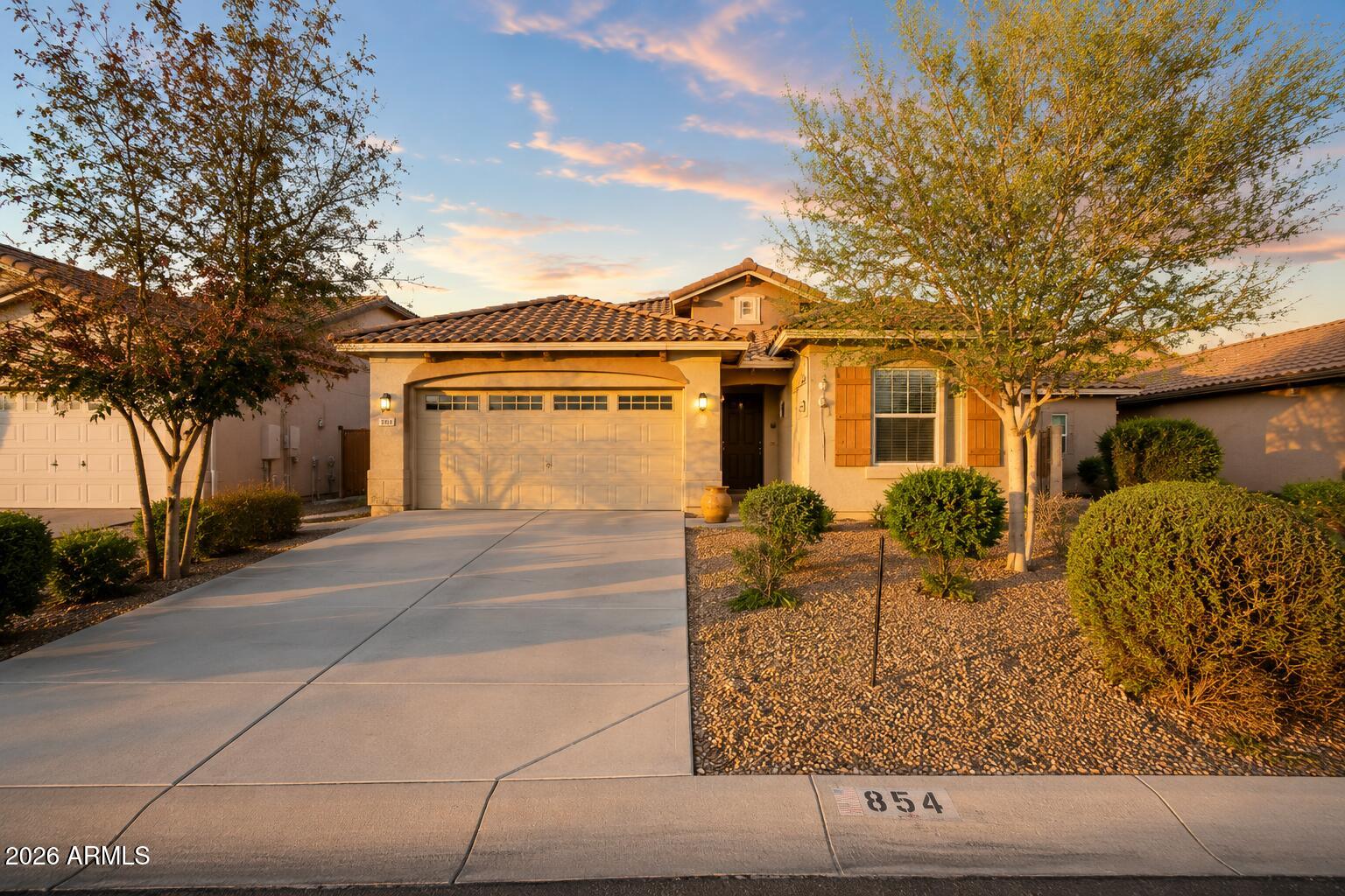 854 W LOWELL Drive, San Tan Valley, AZ 85140