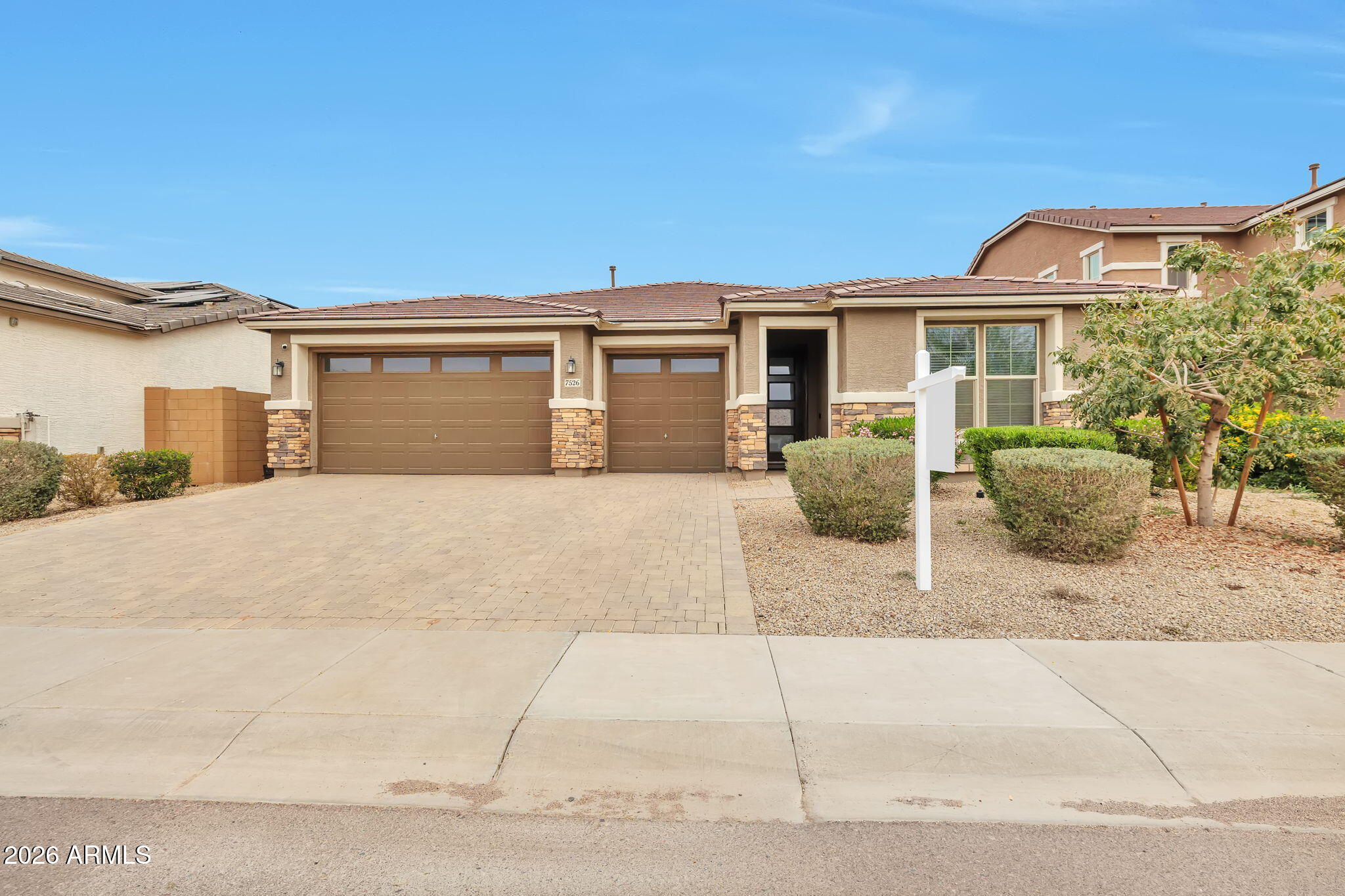 7526 W JONES Avenue, Phoenix, AZ 85043