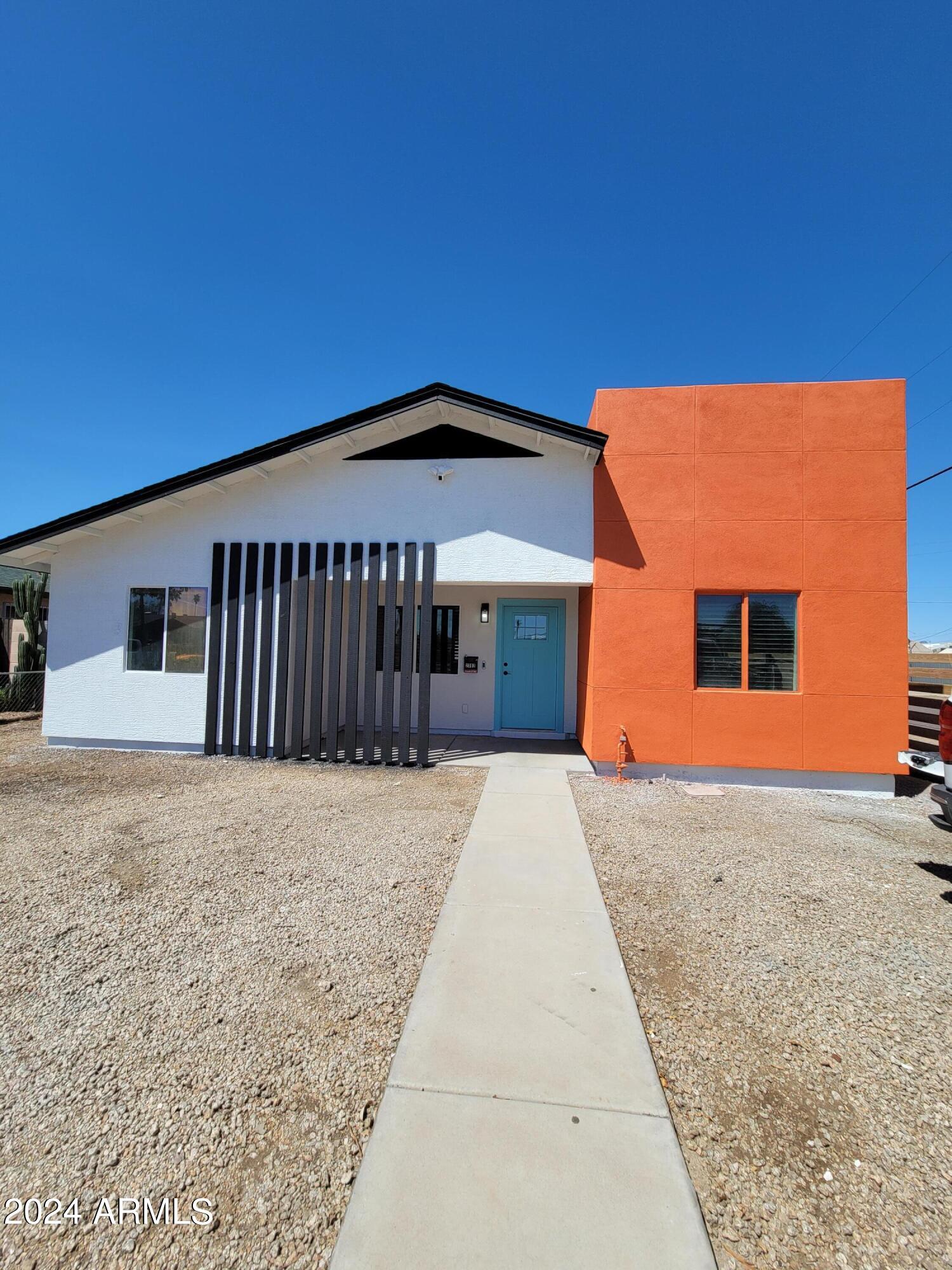 2002 W ADAMS Street, Phoenix, AZ 85009