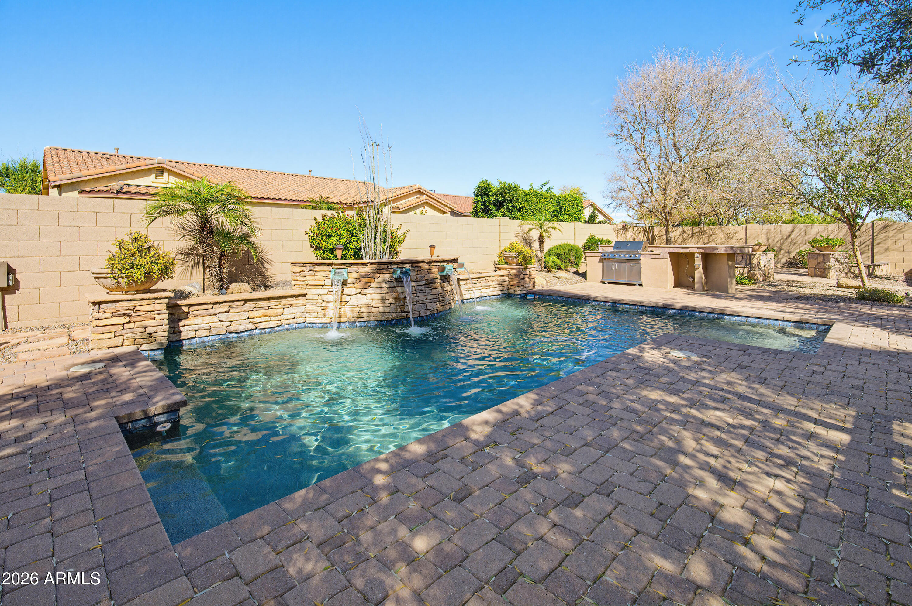 2406 E GLACIER Place, Chandler, AZ 85249