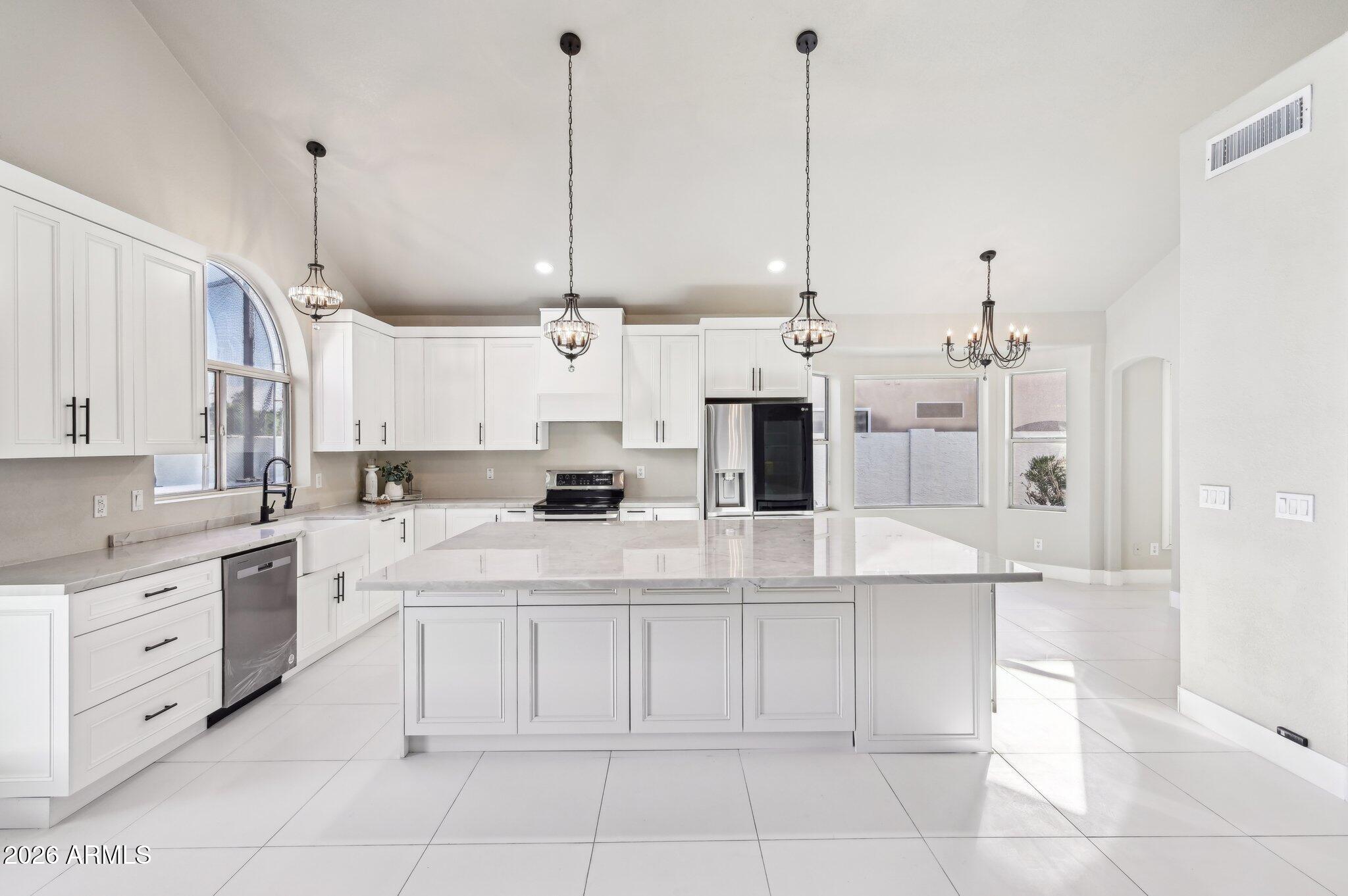 6270 W ROSE GARDEN Lane, Glendale, AZ 85308