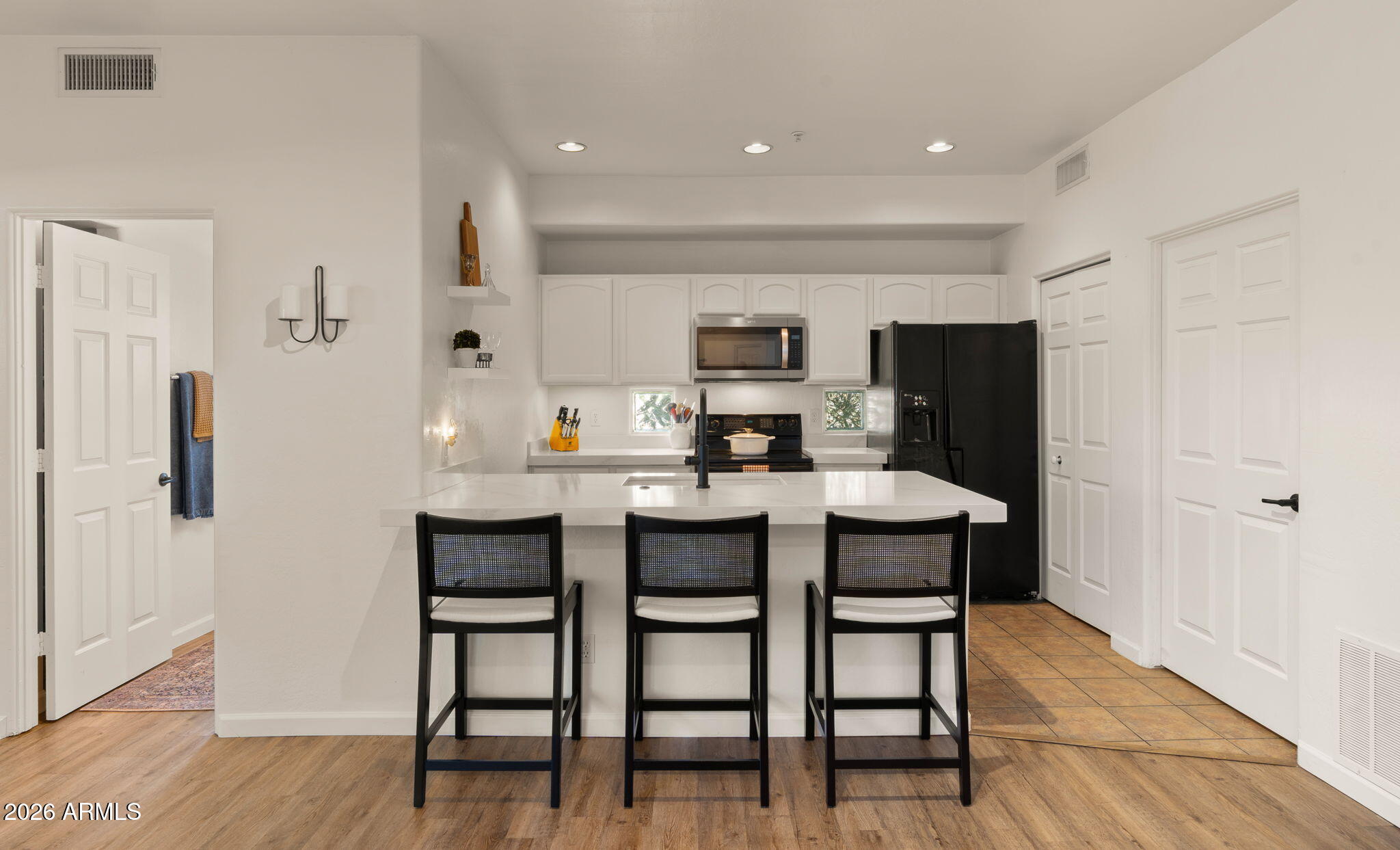 7936 E WILSHIRE Drive 203, Scottsdale, AZ 85257