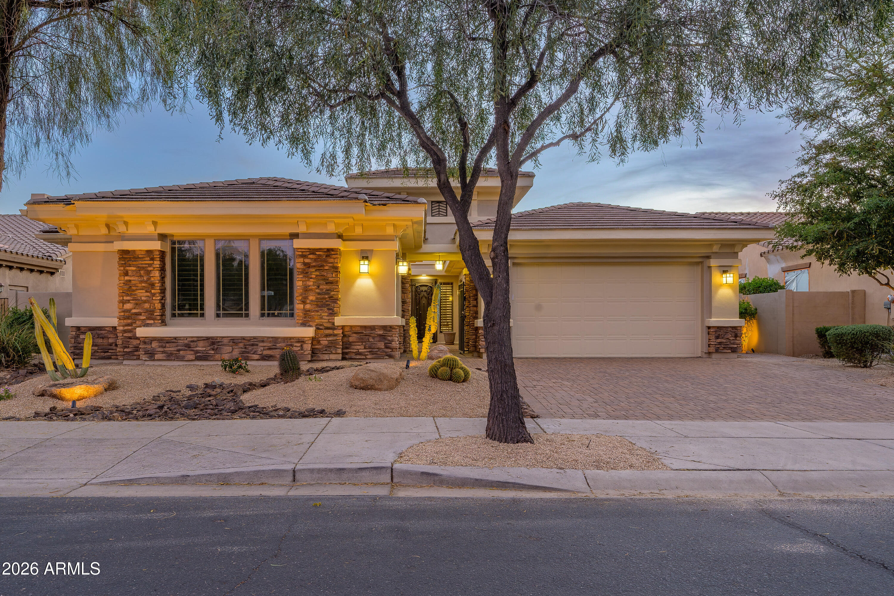 1725 W BURNSIDE Trail, Phoenix, AZ 85085