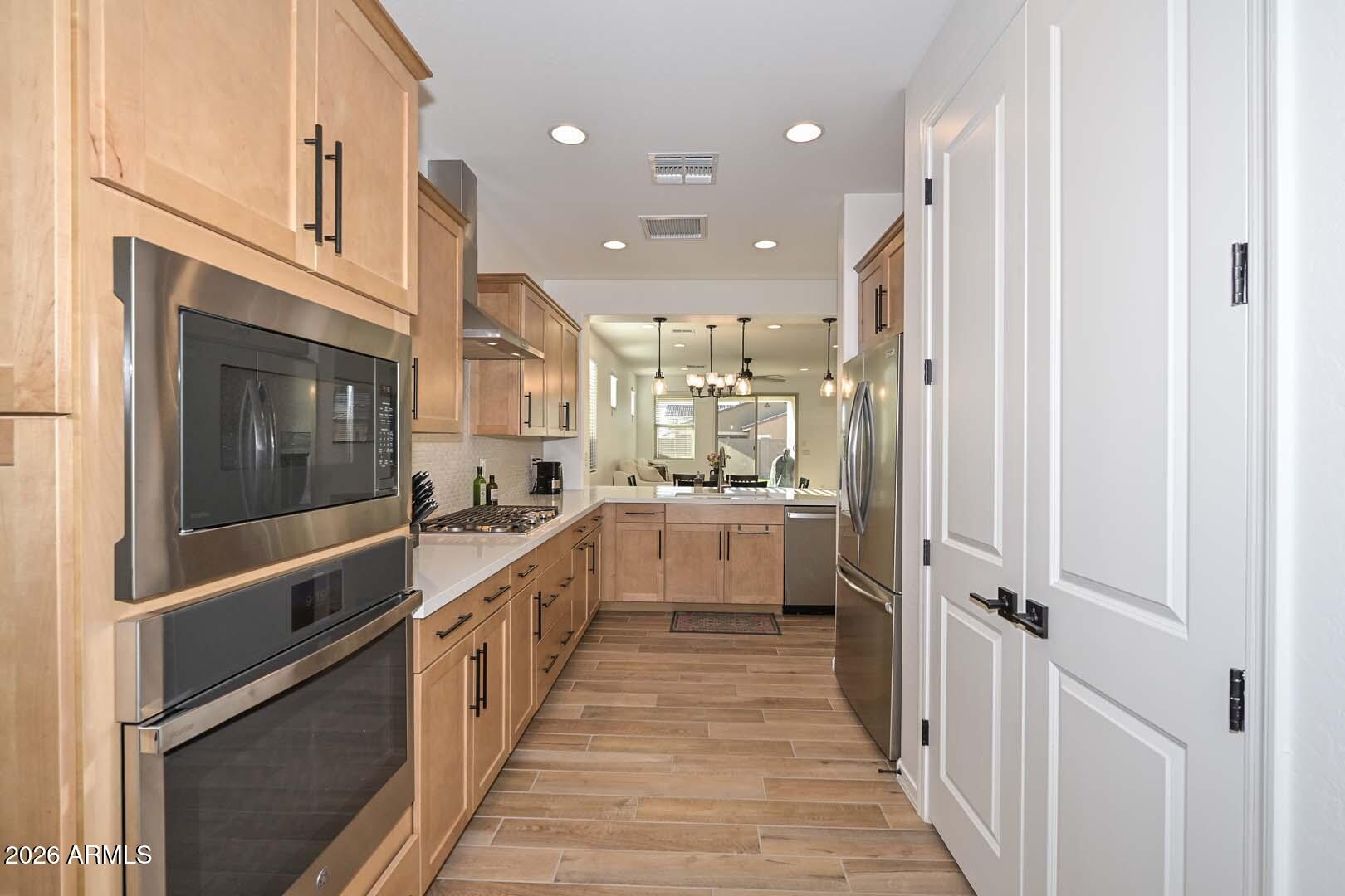 16841 W HOPE Drive, Surprise, AZ 85388