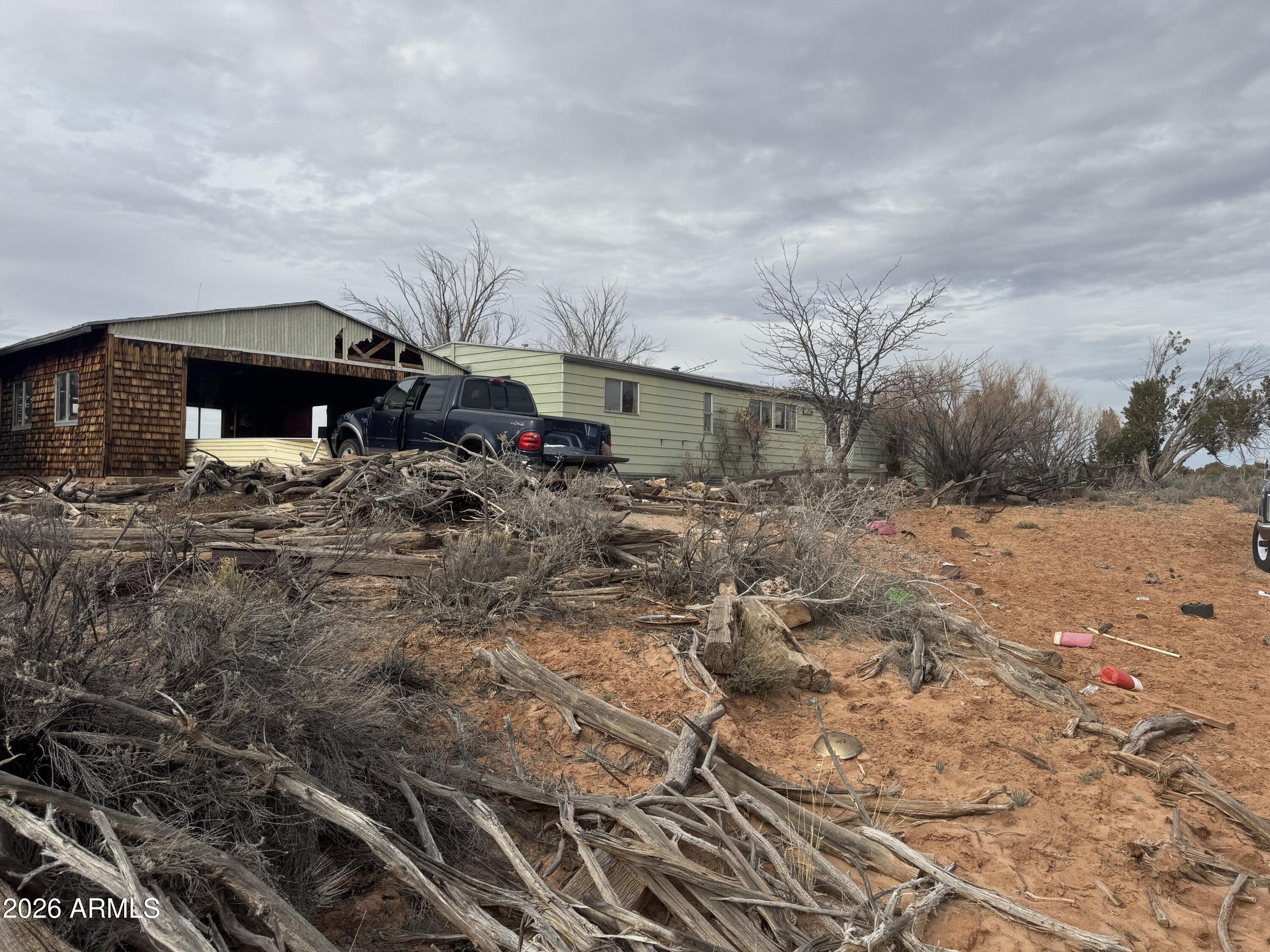 75 N County Road, Chambers, AZ 86502
